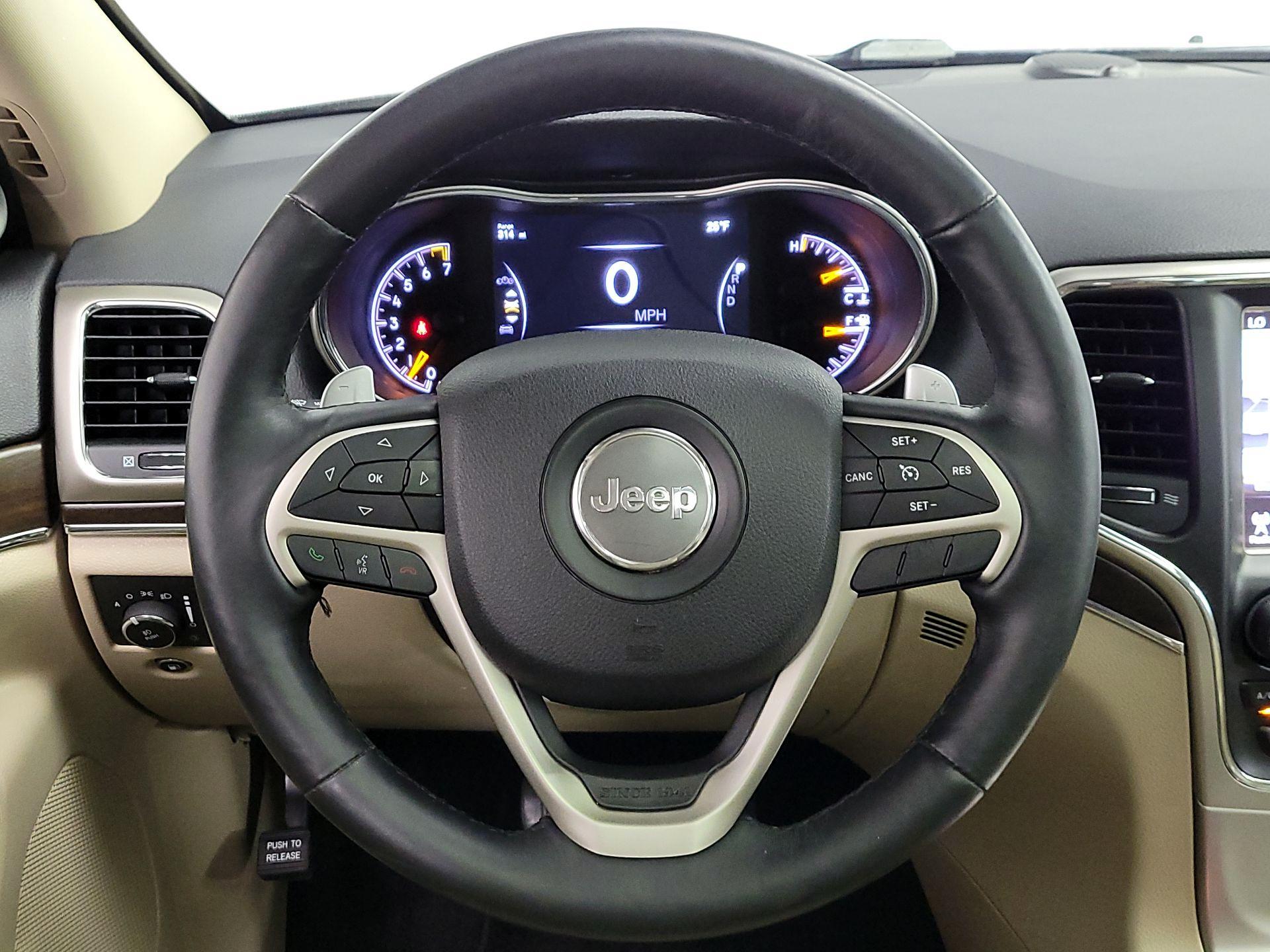 Thumbnail: 2017 Jeep Grand Cherokee - 10