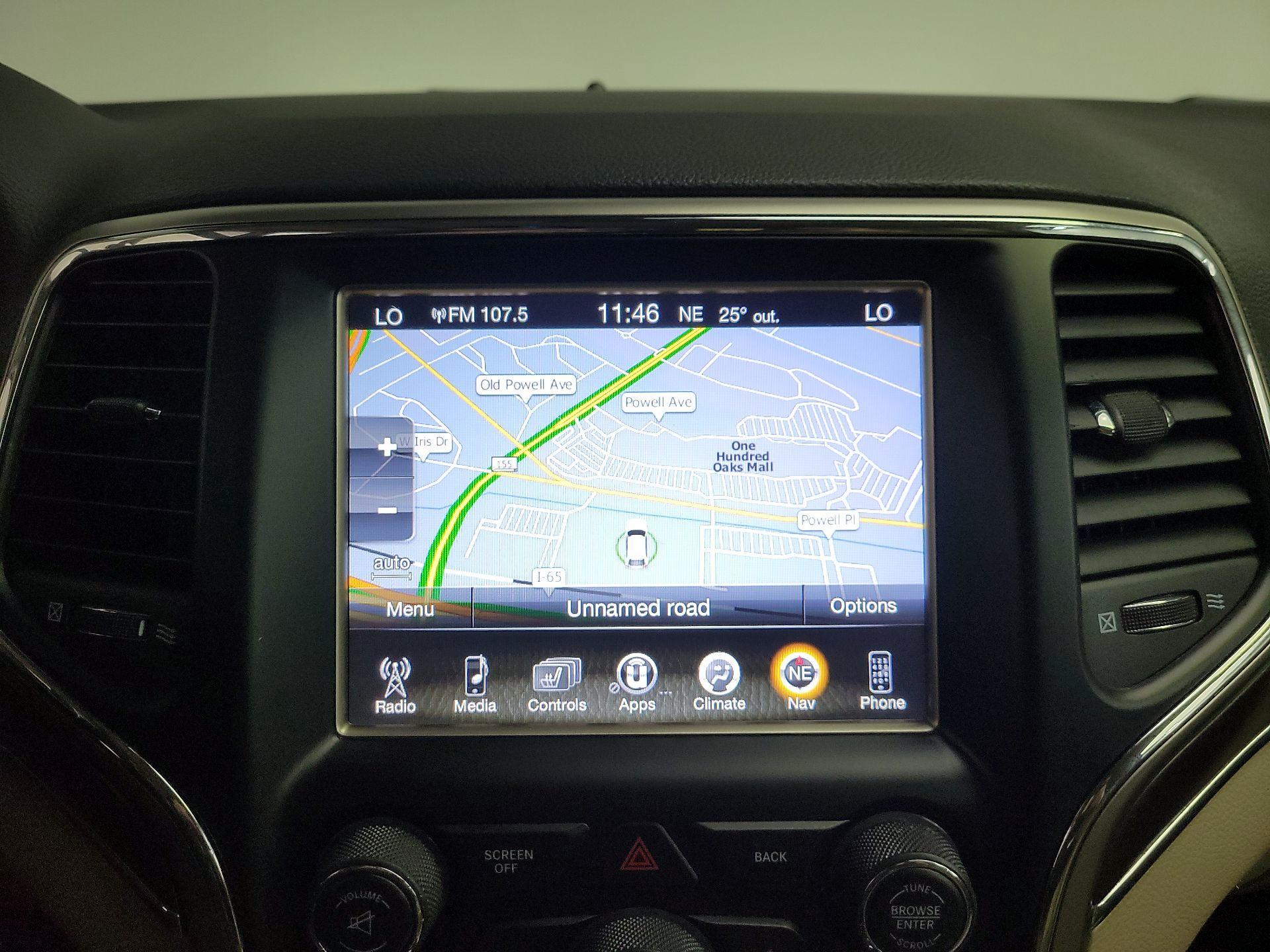 Thumbnail: 2017 Jeep Grand Cherokee - 14