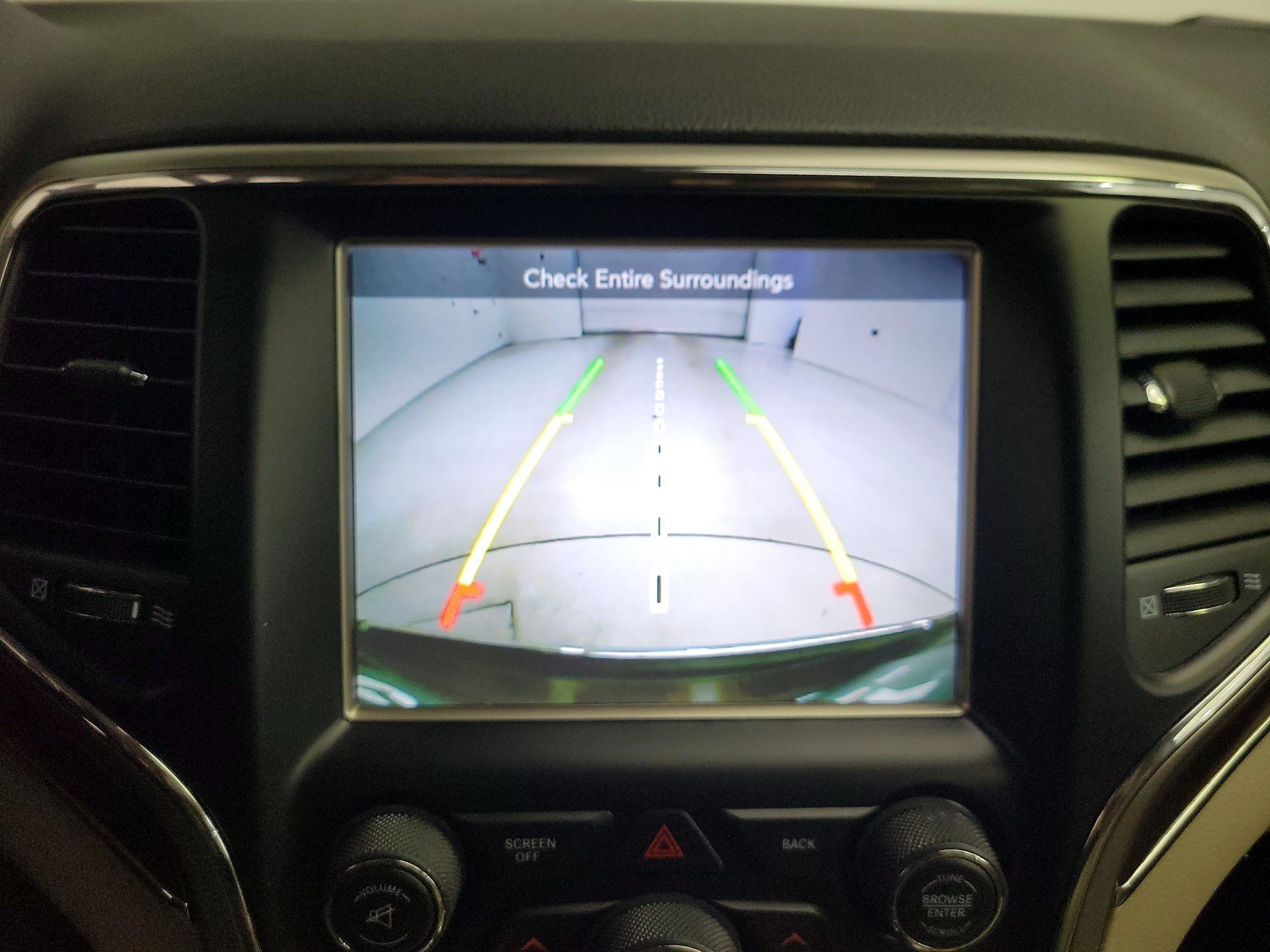 Thumbnail: 2017 Jeep Grand Cherokee - 15