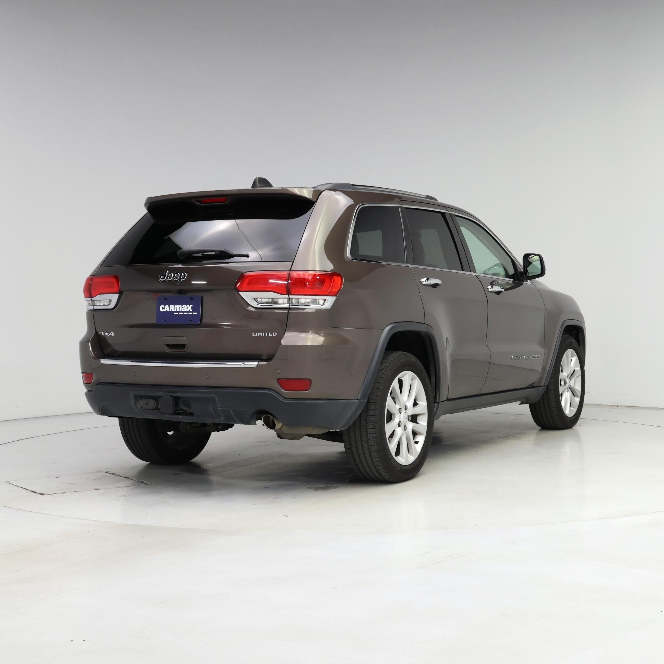 Thumbnail: 2017 Jeep Grand Cherokee - 8