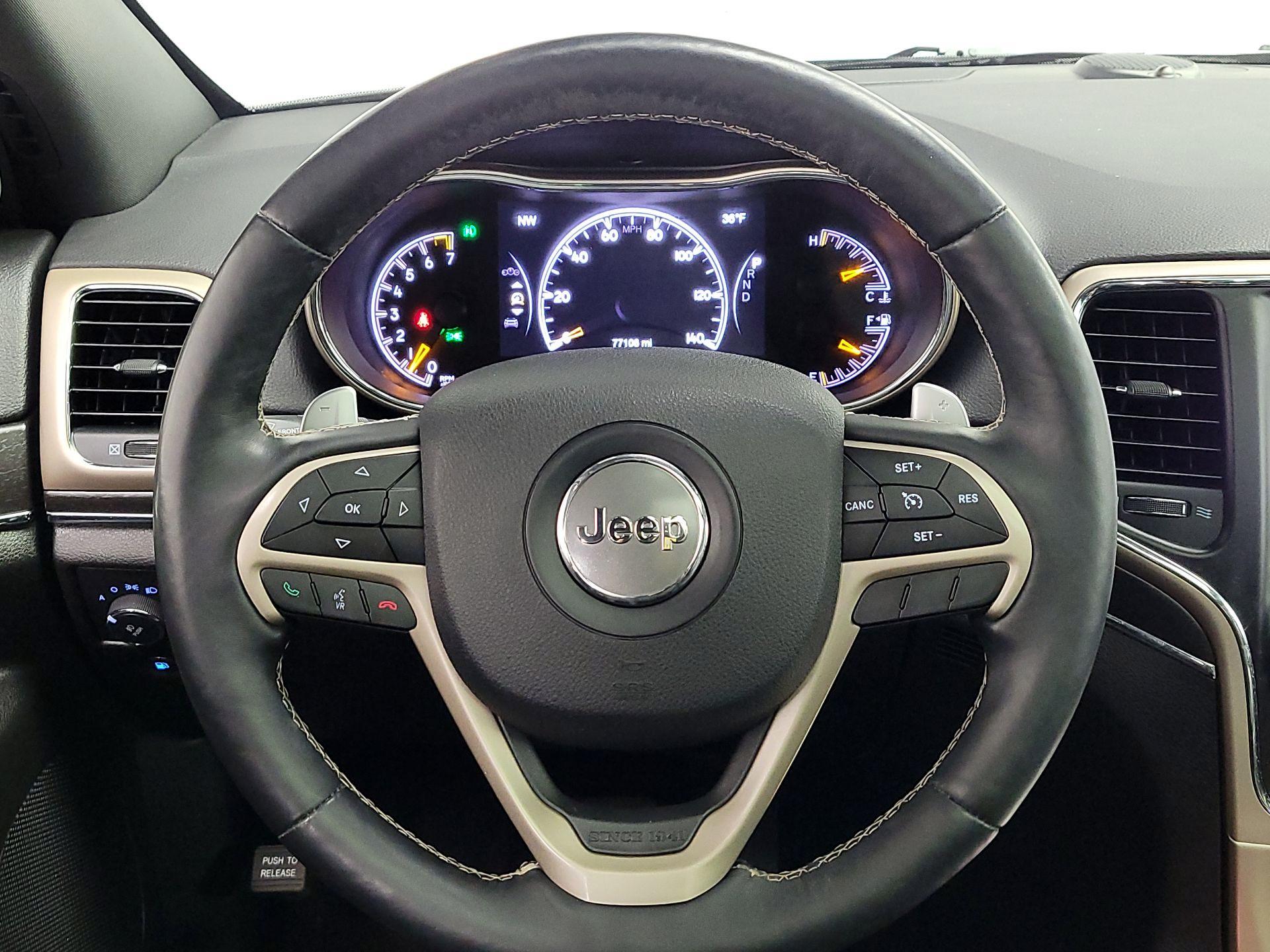 Thumbnail: 2017 Jeep Grand Cherokee - 10