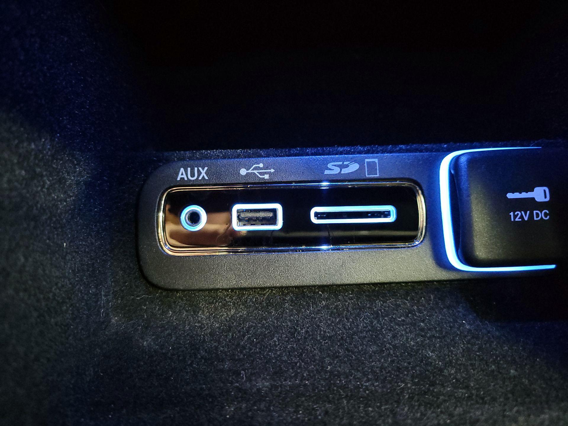 Thumbnail: 2017 Jeep Grand Cherokee - 19