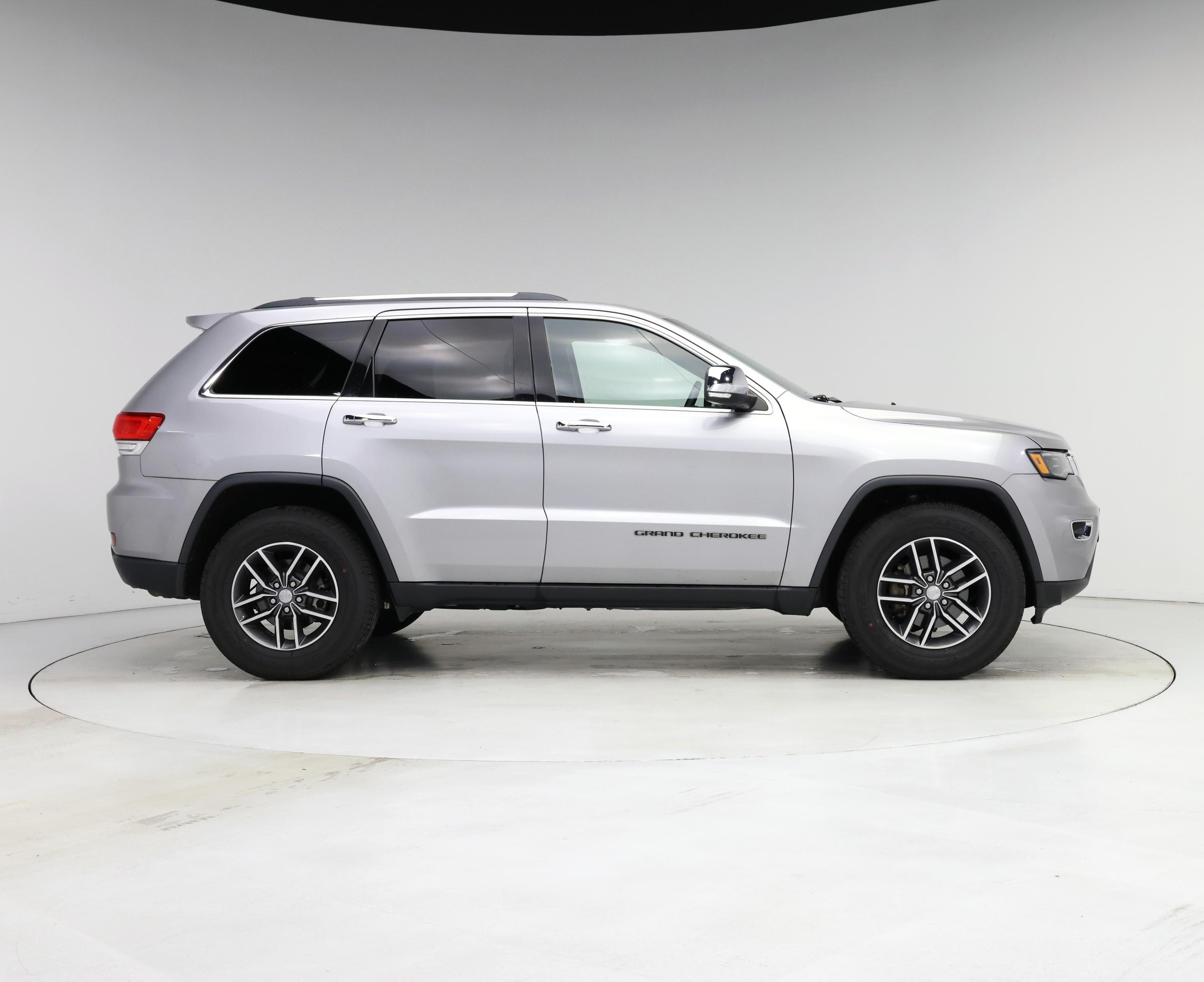 Thumbnail: 2017 Jeep Grand Cherokee - 7