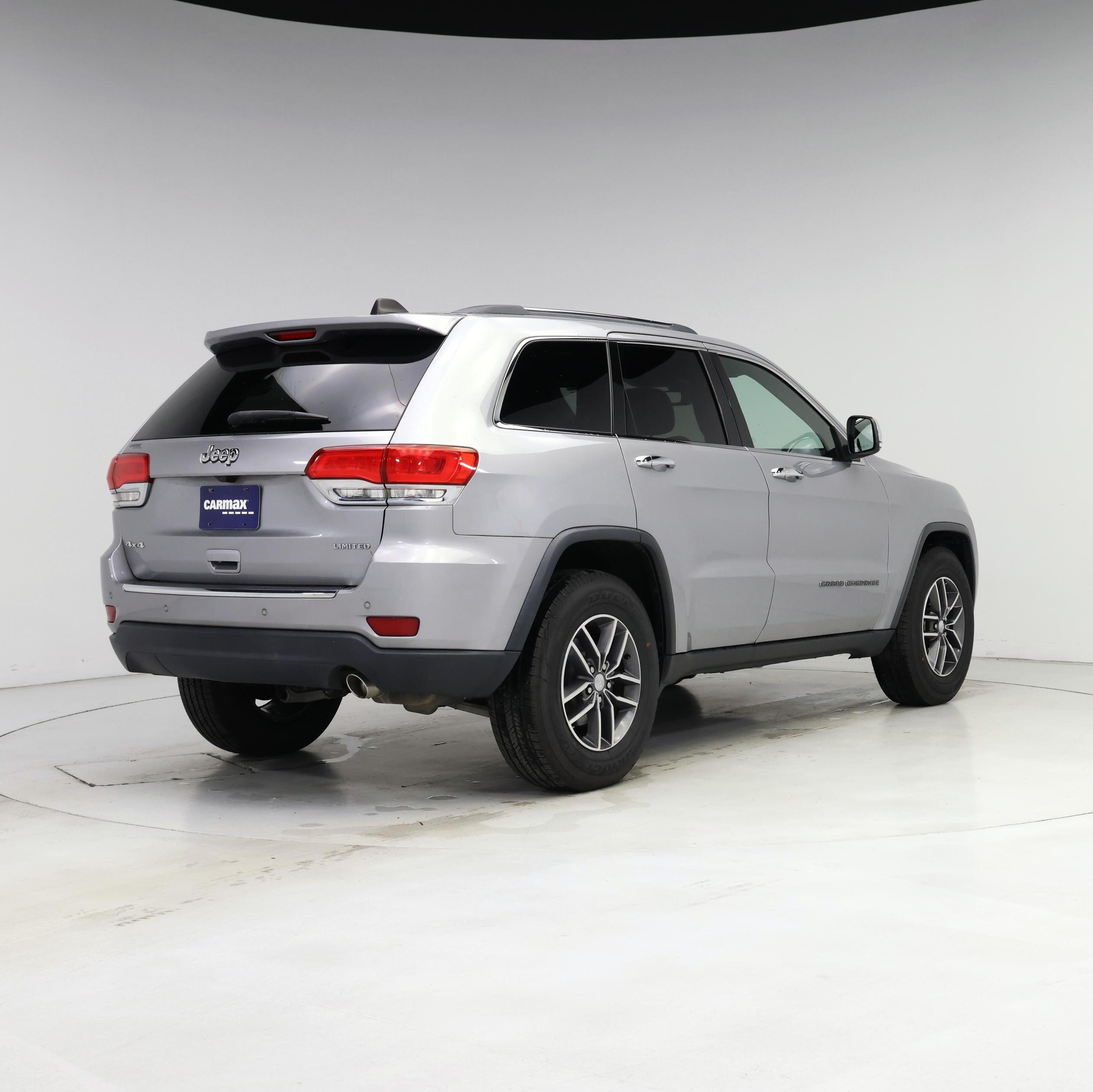 Thumbnail: 2017 Jeep Grand Cherokee - 8