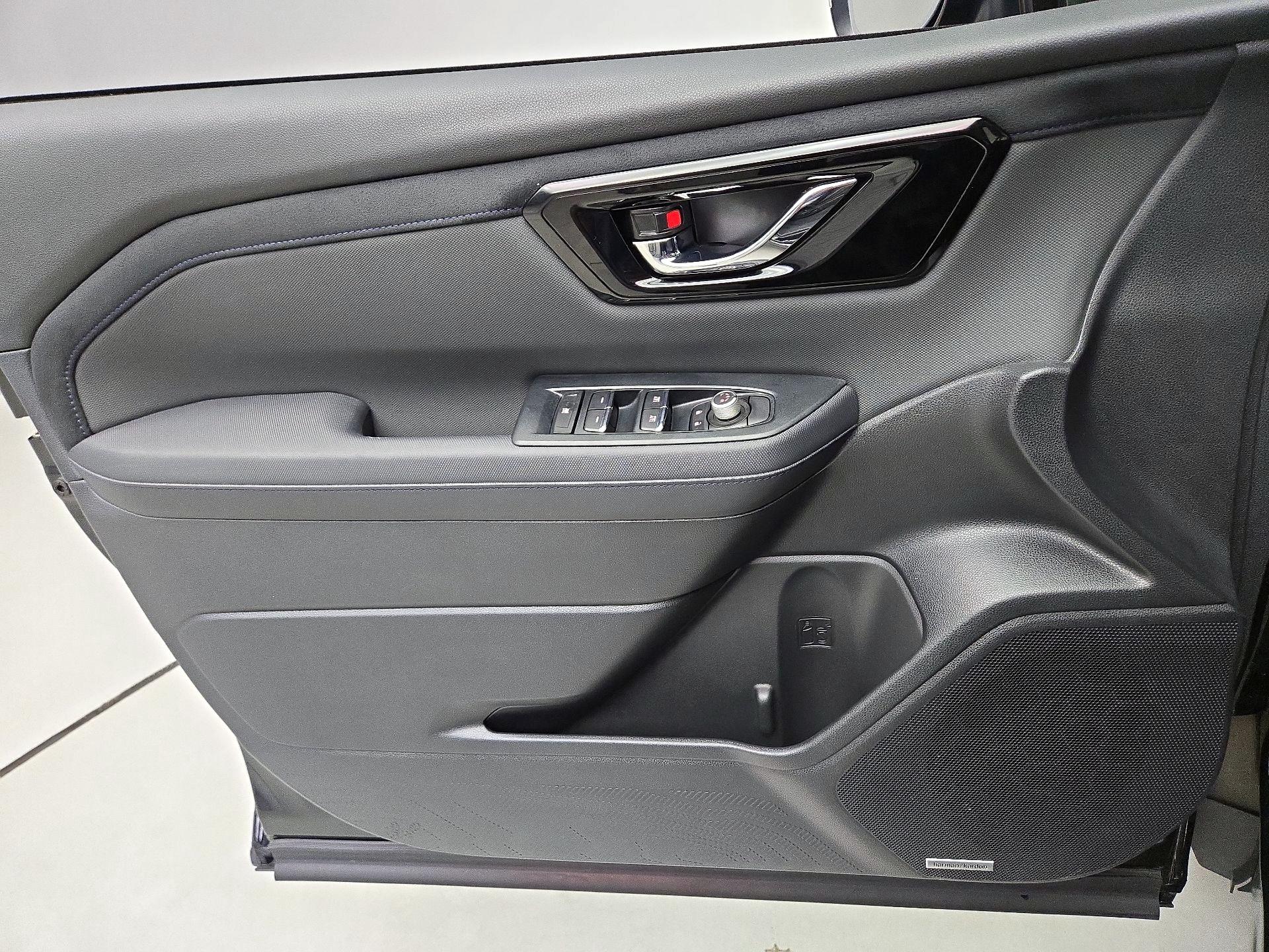 Thumbnail: 2025 Subaru Forester - 12