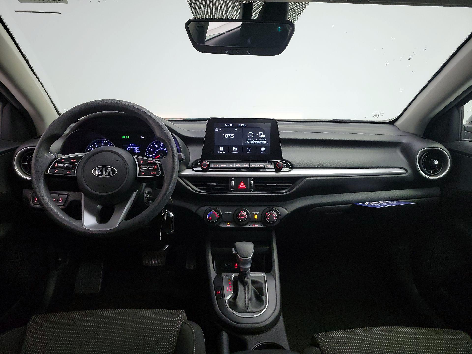 Thumbnail: 2020 Kia Forte - 9