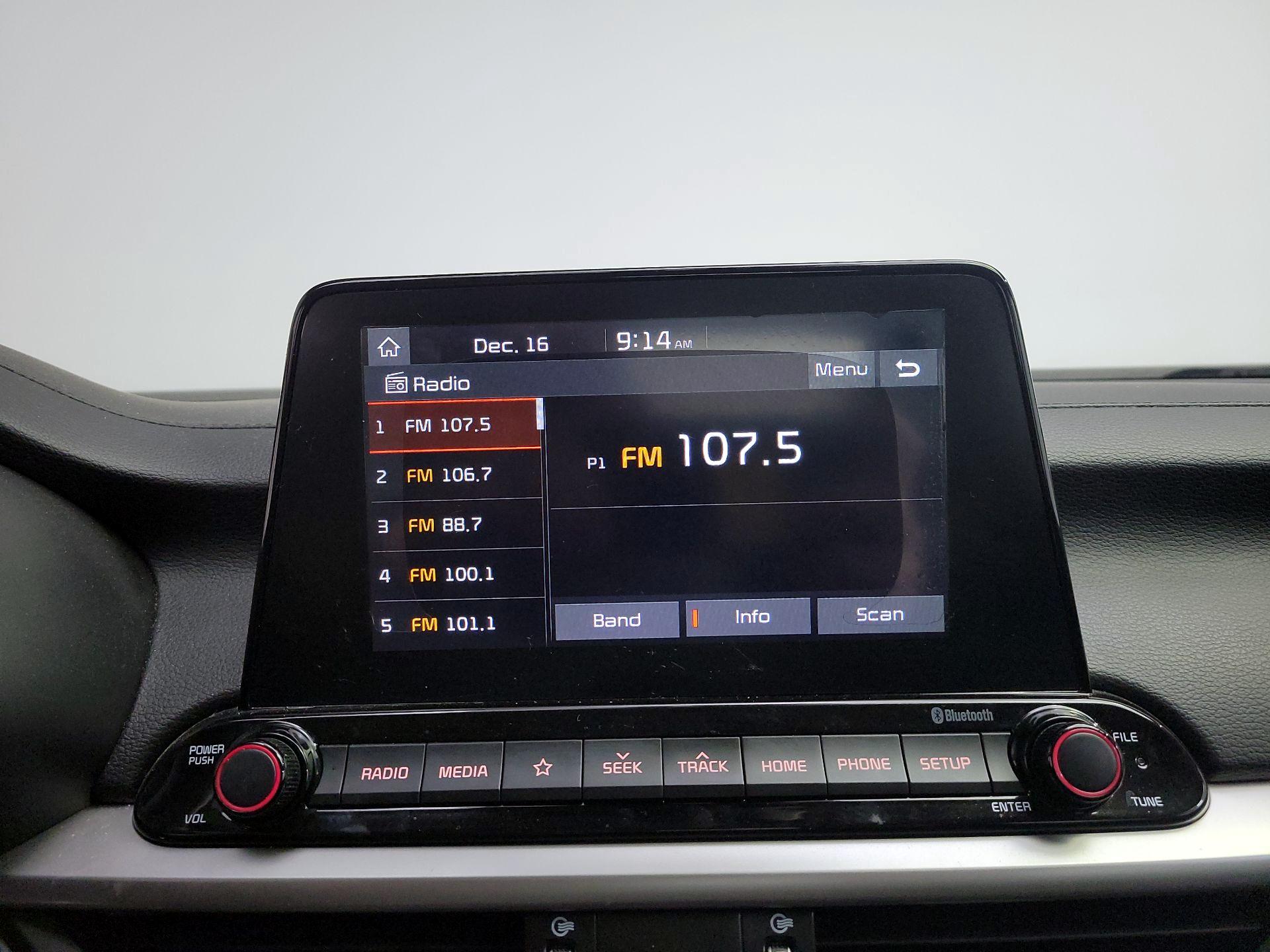 Thumbnail: 2020 Kia Forte - 15