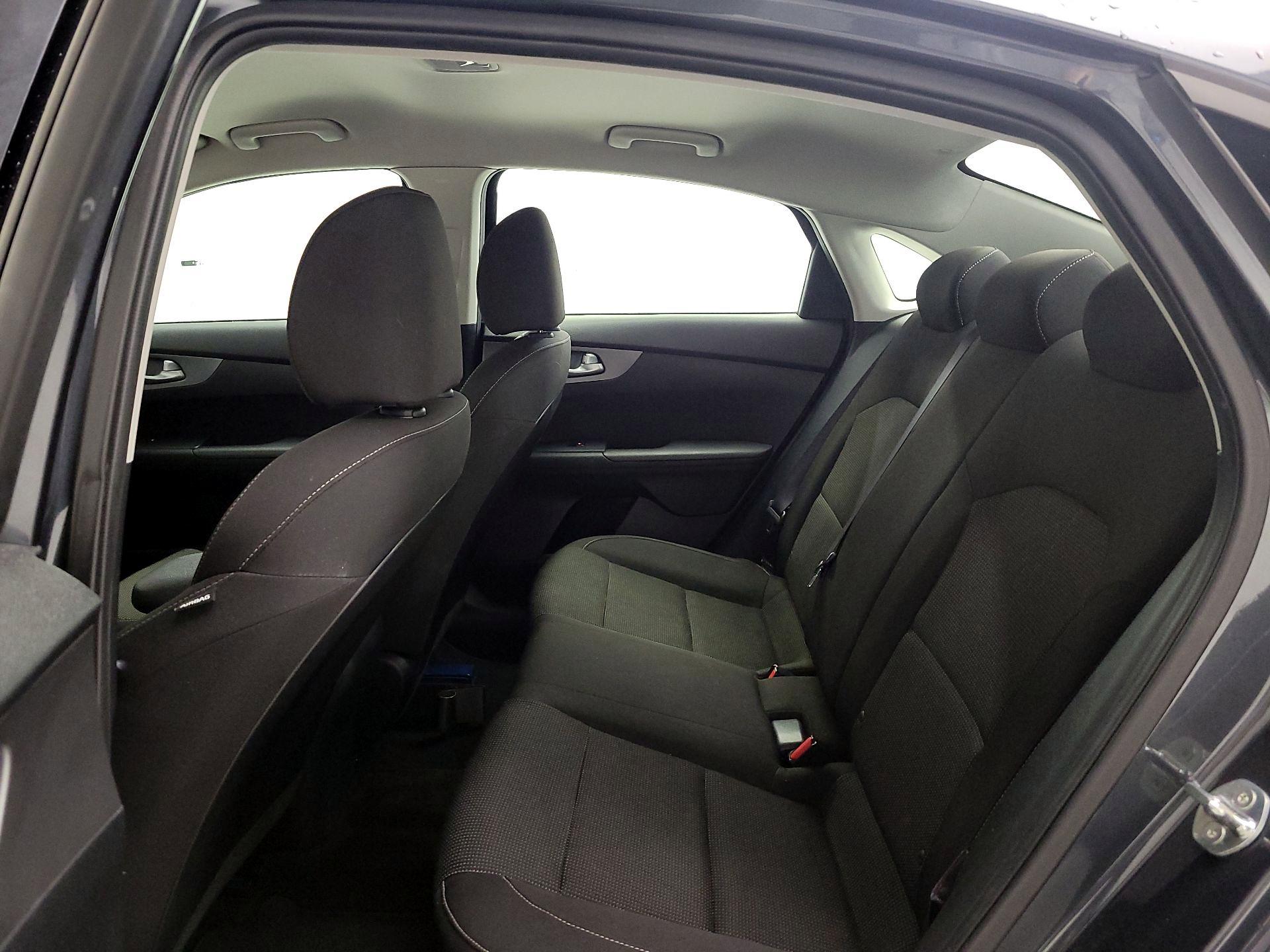 Thumbnail: 2020 Kia Forte - 19