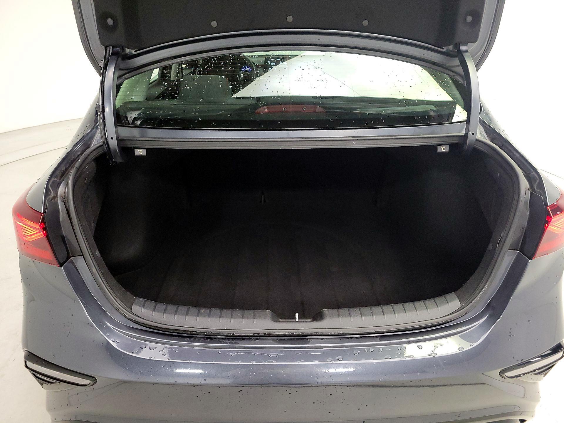 Thumbnail: 2020 Kia Forte - 20