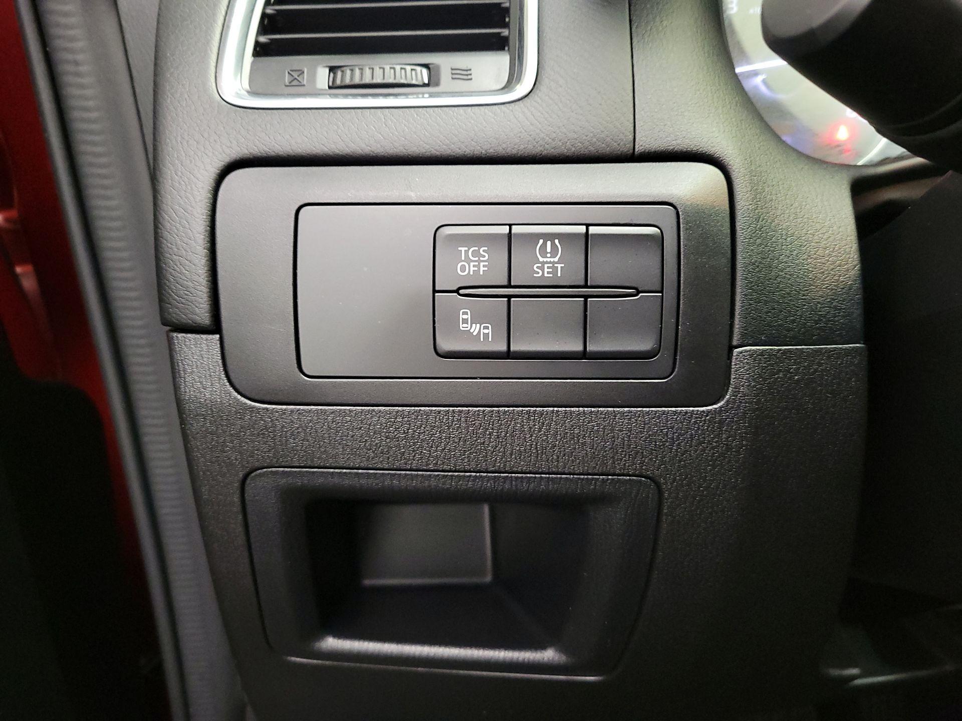 Thumbnail: 2016 Mazda CX-5 - 13