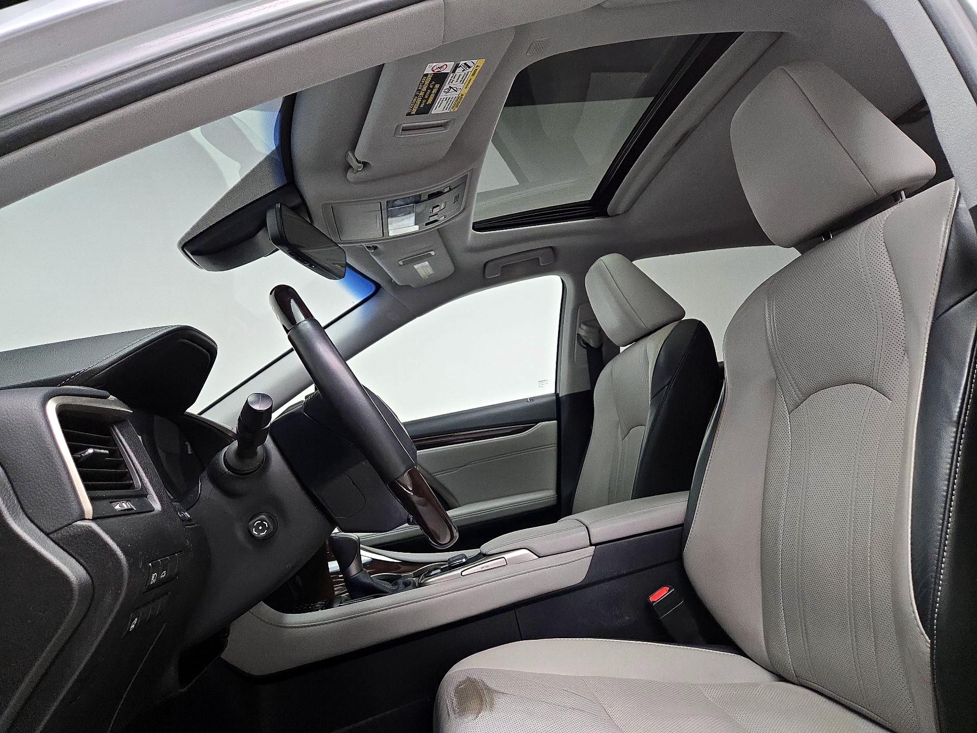 Thumbnail: 2018 Lexus RX - 20