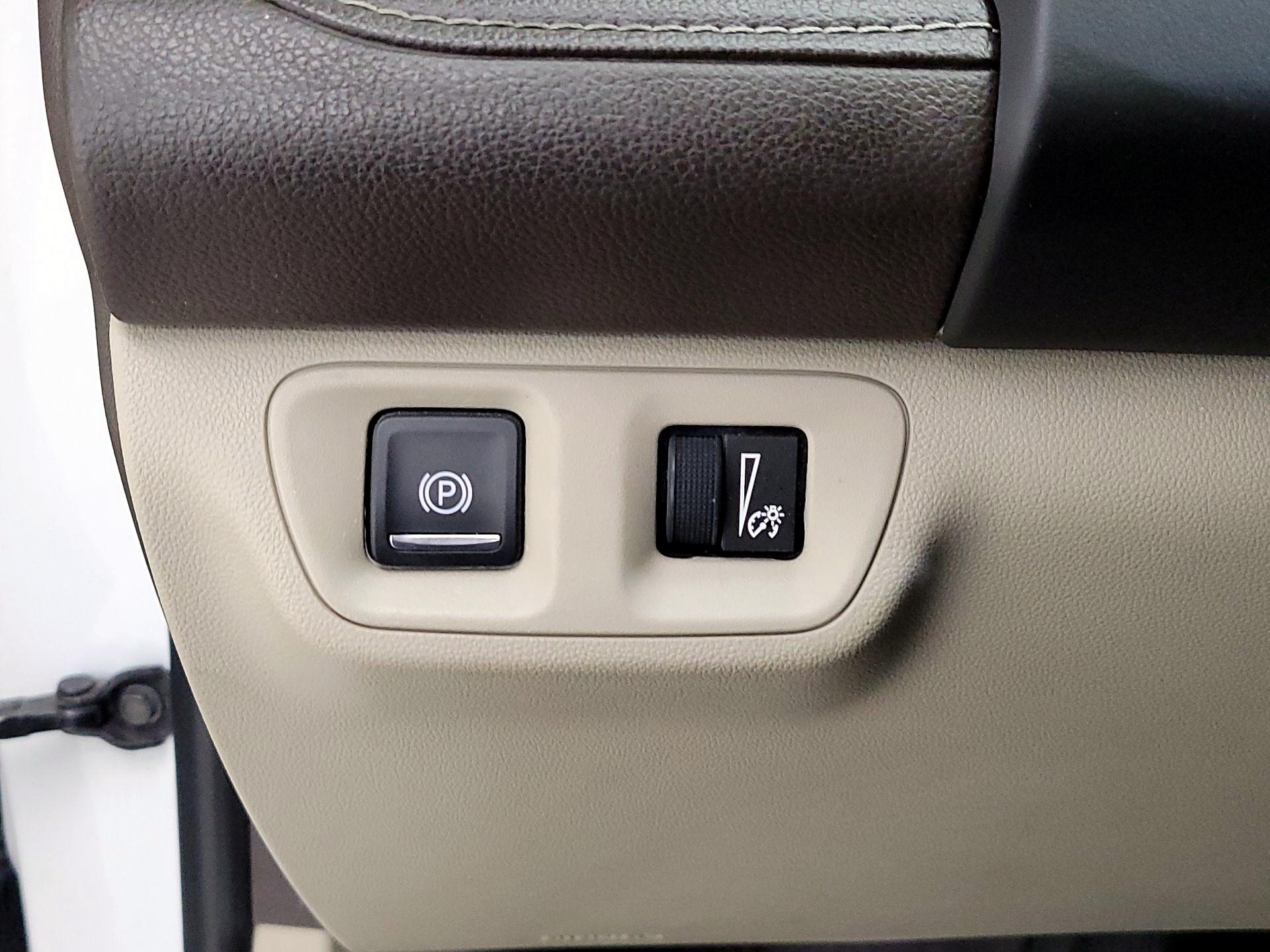 Thumbnail: 2017 GMC Acadia - 13