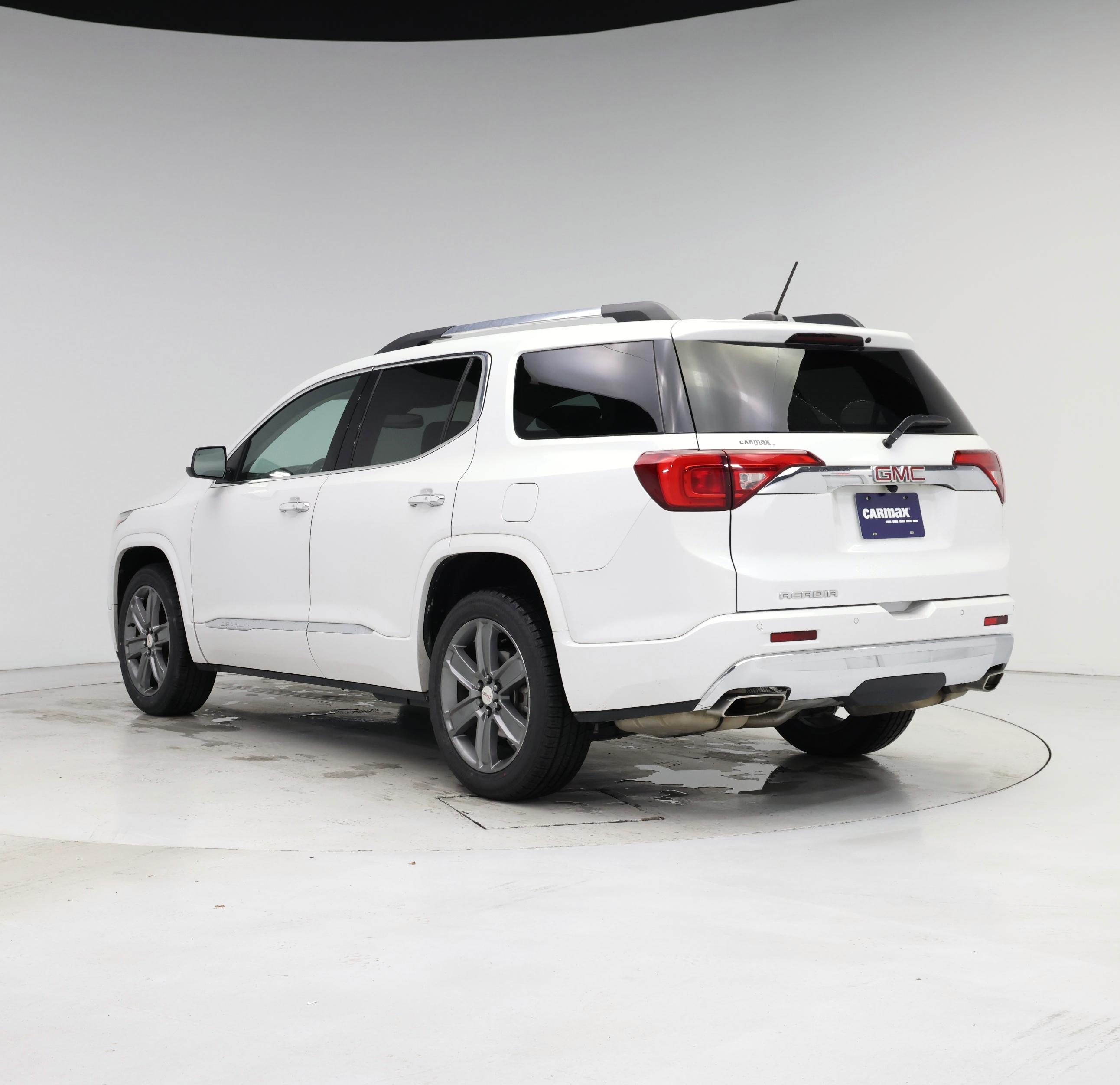 Thumbnail: 2017 GMC Acadia - 2