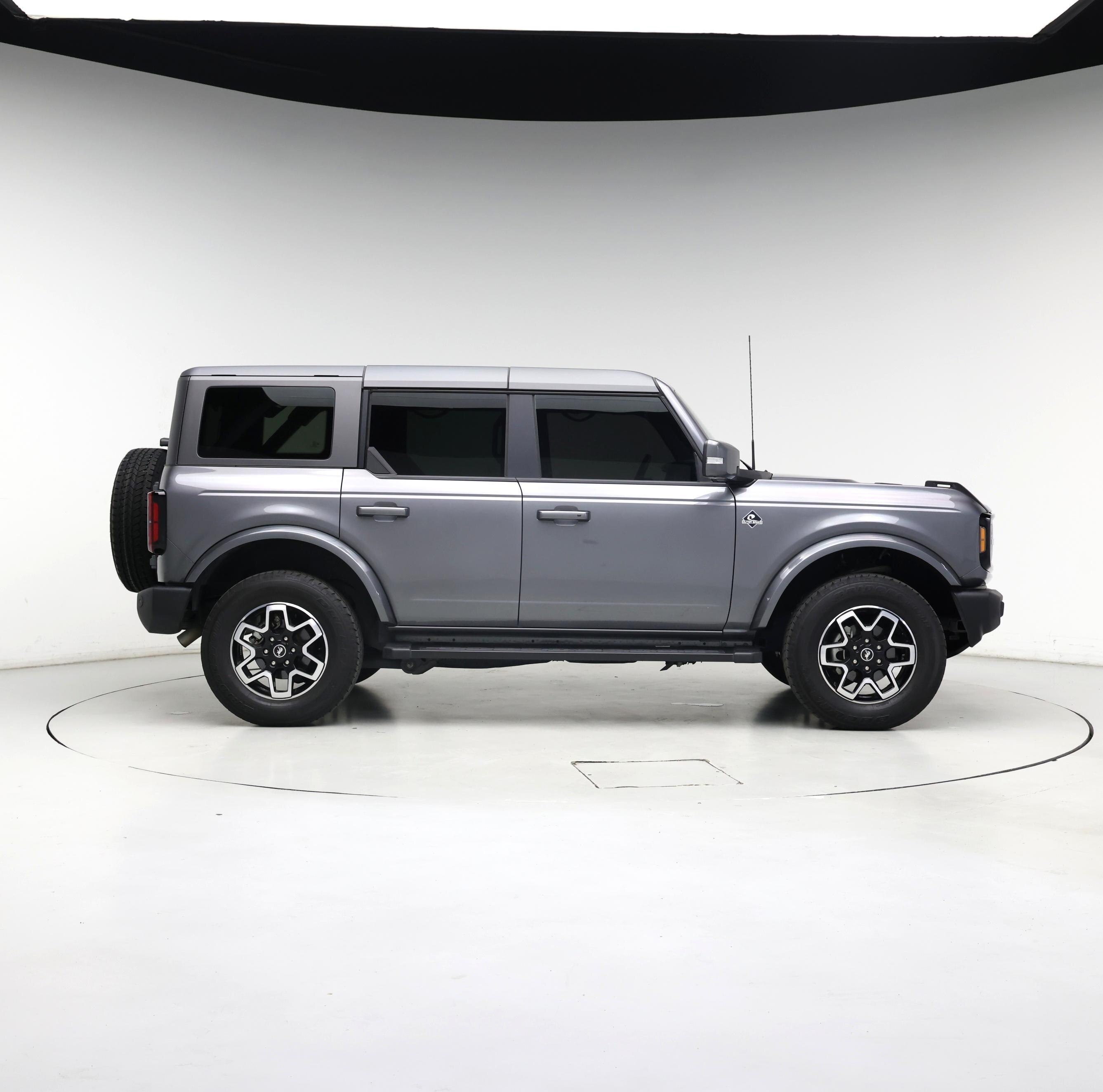 Thumbnail: 2023 Ford Bronco - 7