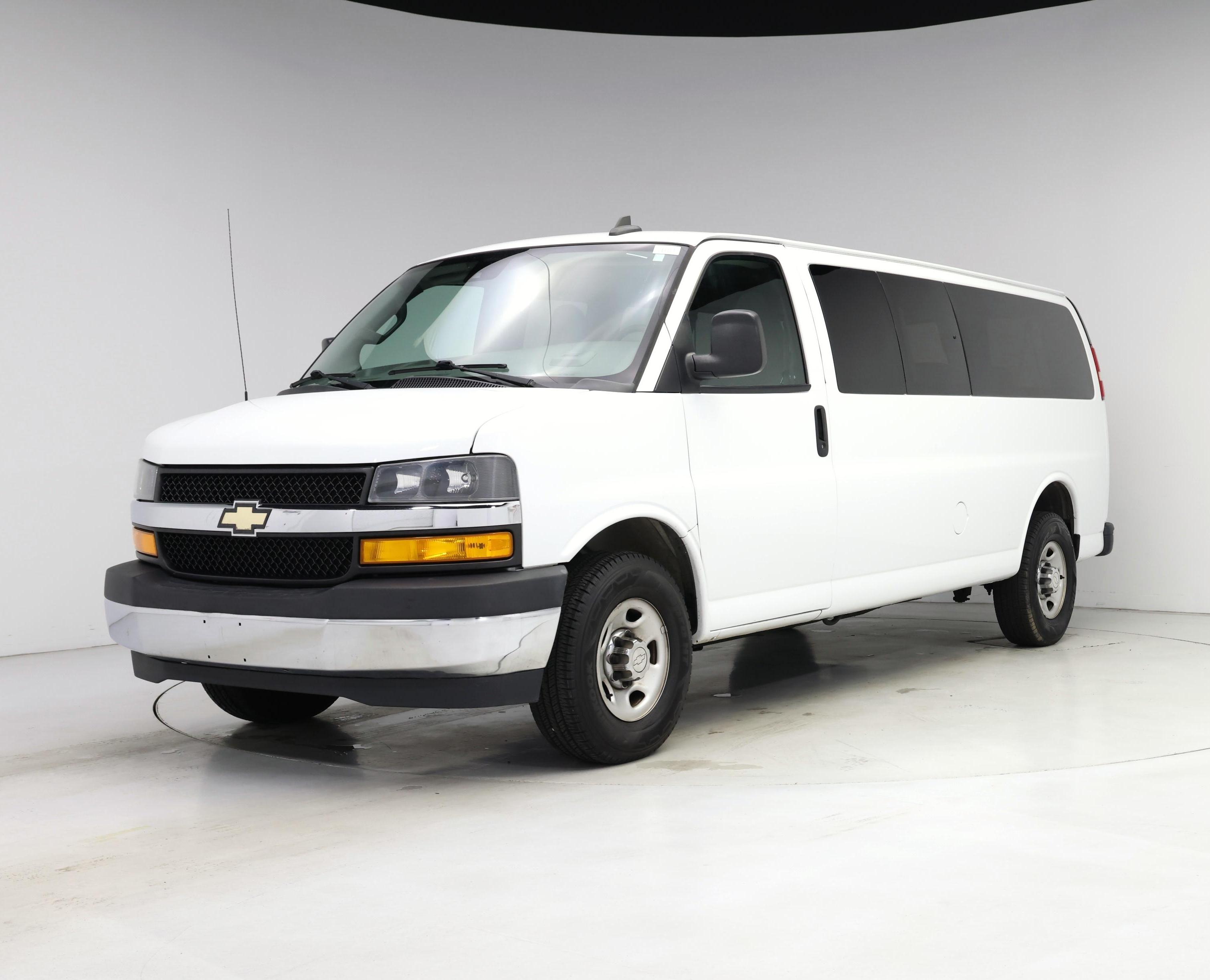 Thumbnail: 2019 Chevrolet Express - 4