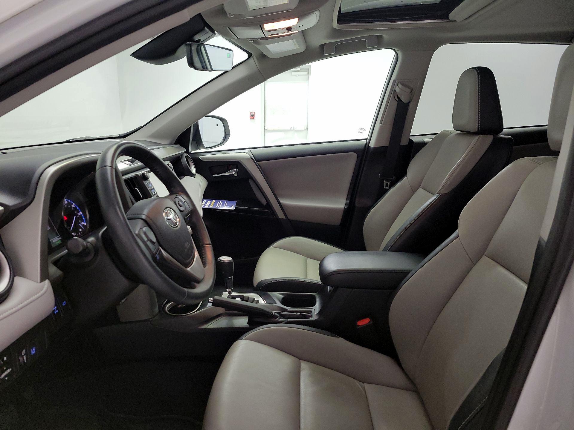 Thumbnail: 2017 Toyota RAV4 - 11