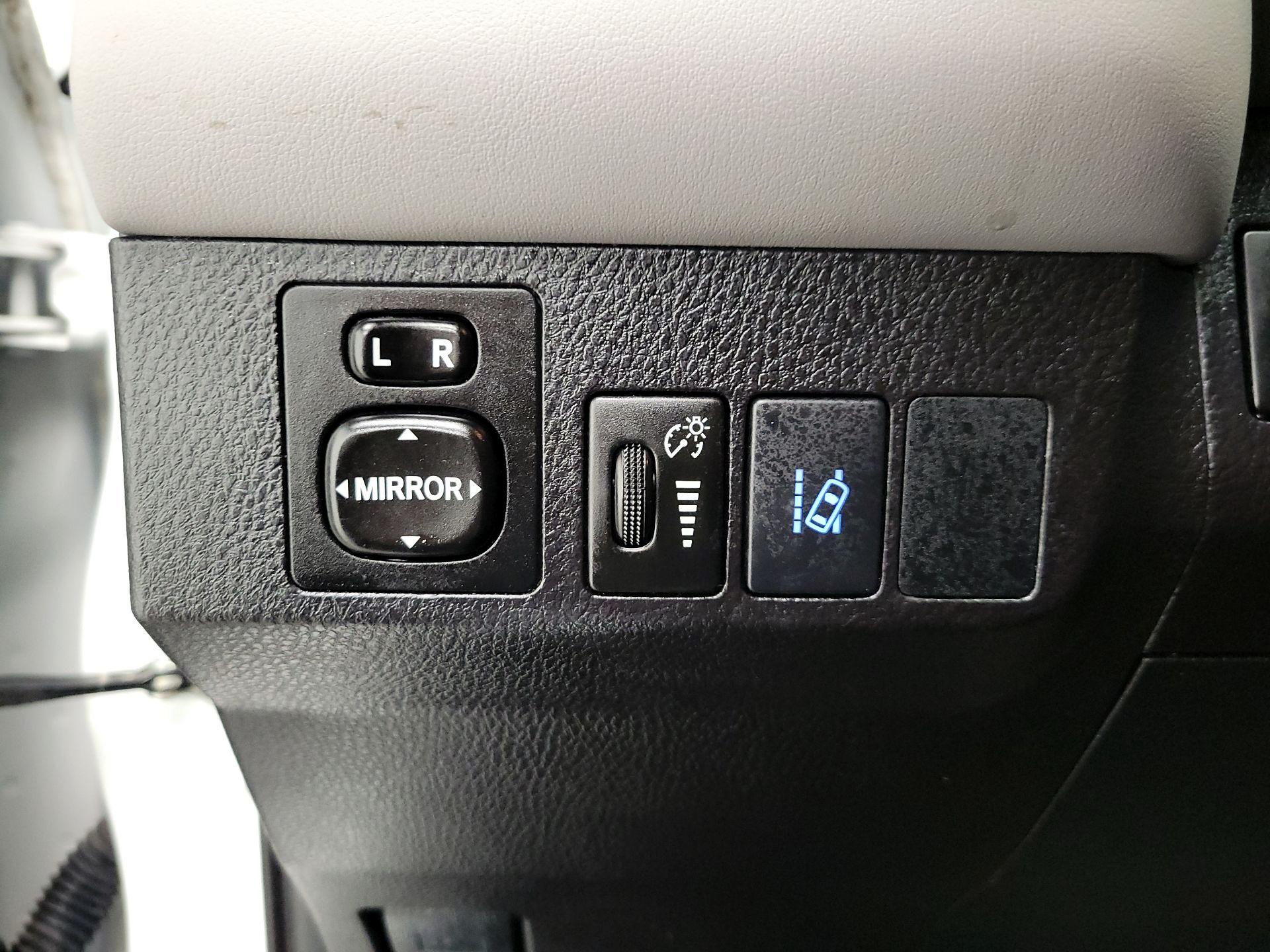 Thumbnail: 2017 Toyota RAV4 - 13