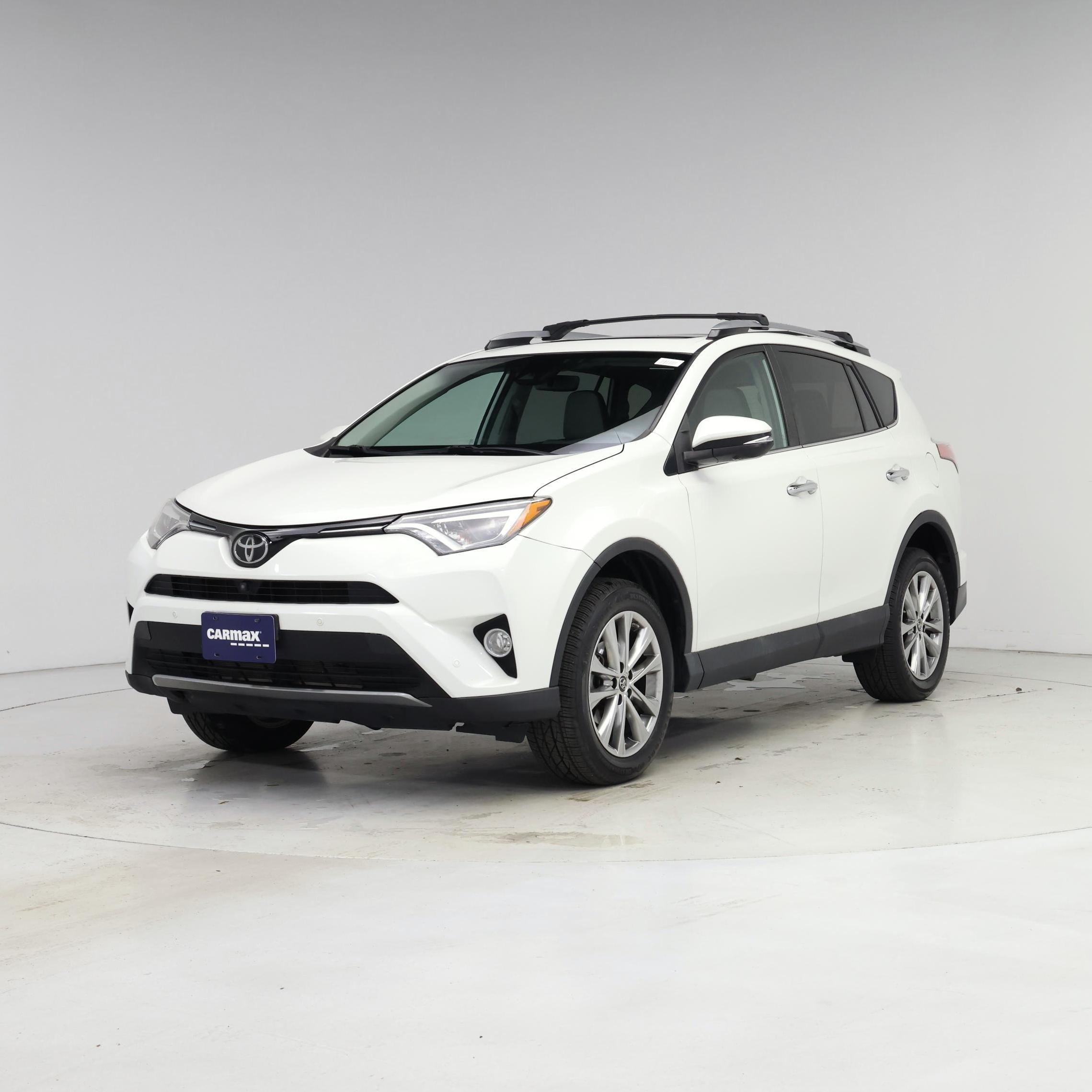 Thumbnail: 2017 Toyota RAV4 - 4