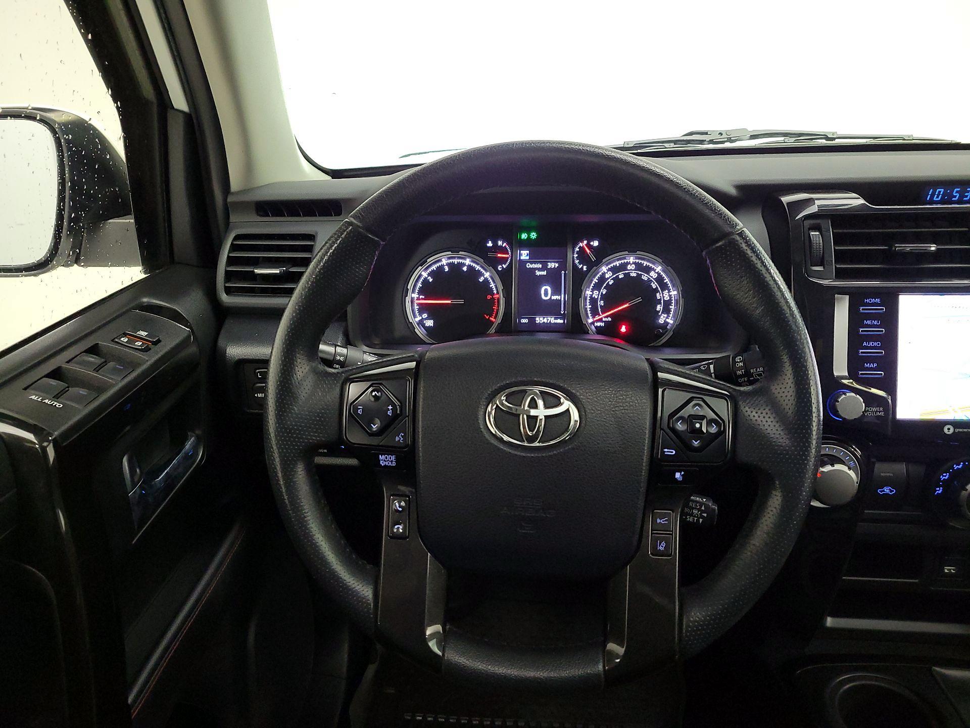 Thumbnail: 2022 Toyota 4Runner - 10