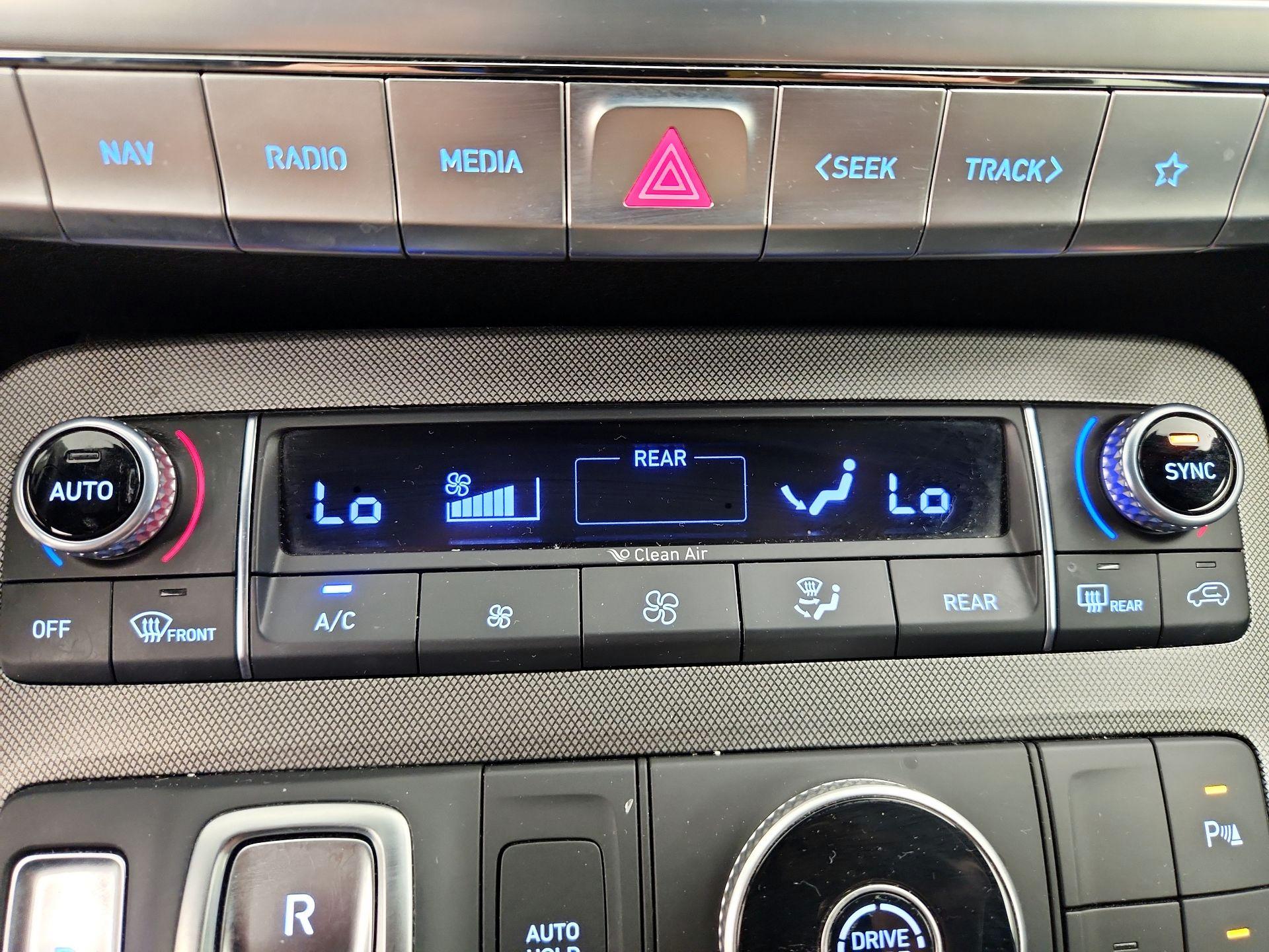 Thumbnail: 2021 Hyundai Palisade - 16