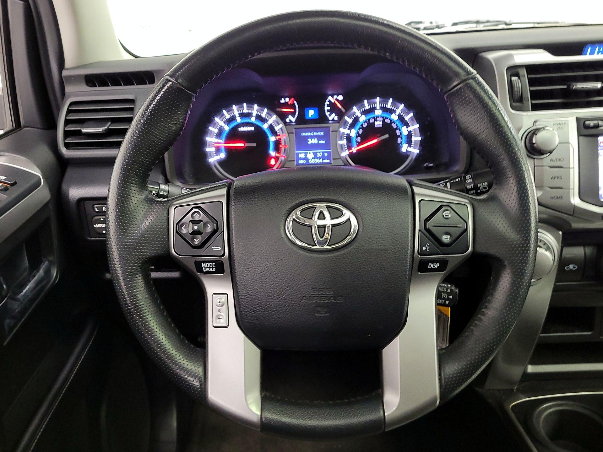 Thumbnail: 2018 Toyota 4Runner - 10