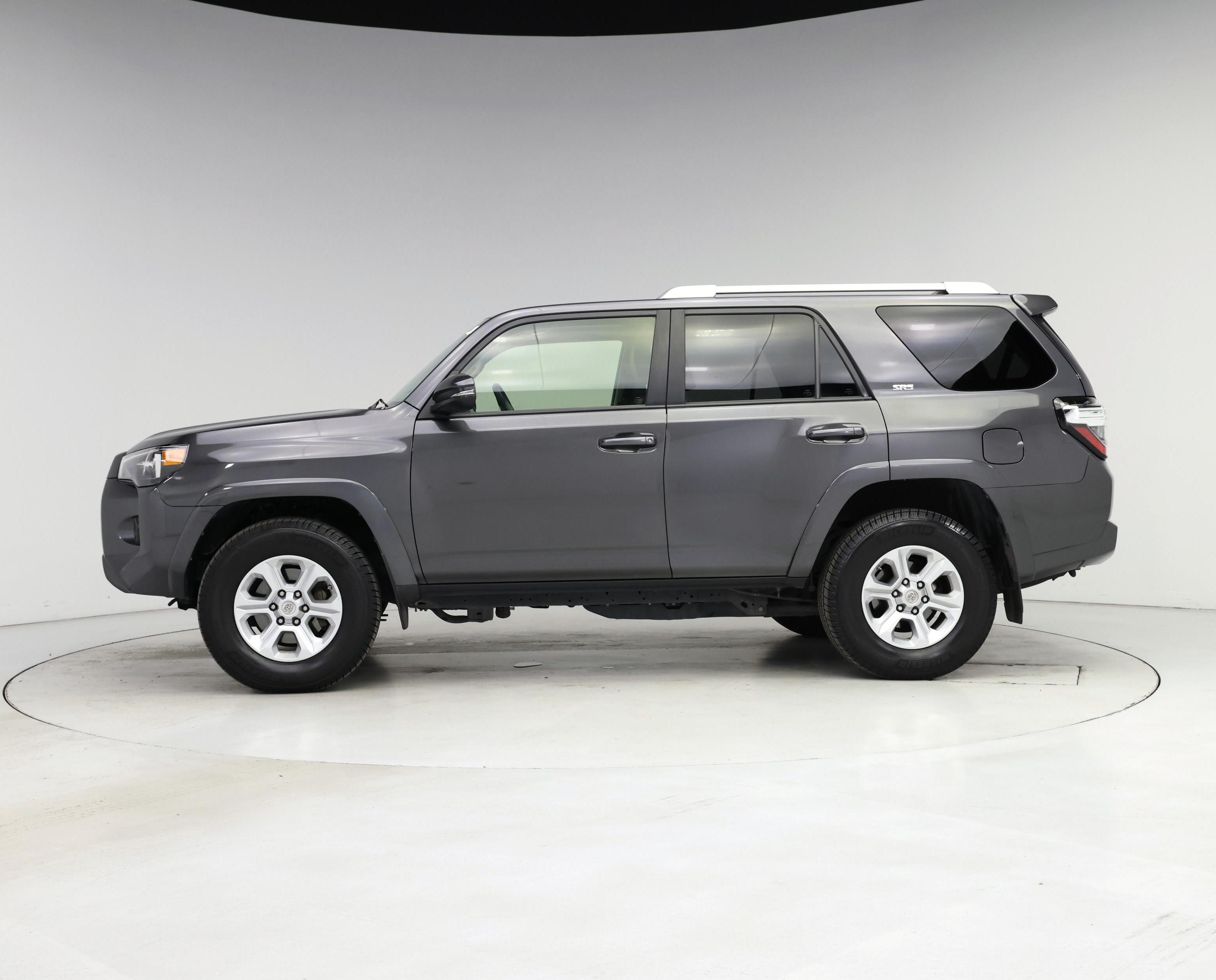 Thumbnail: 2018 Toyota 4Runner - 3