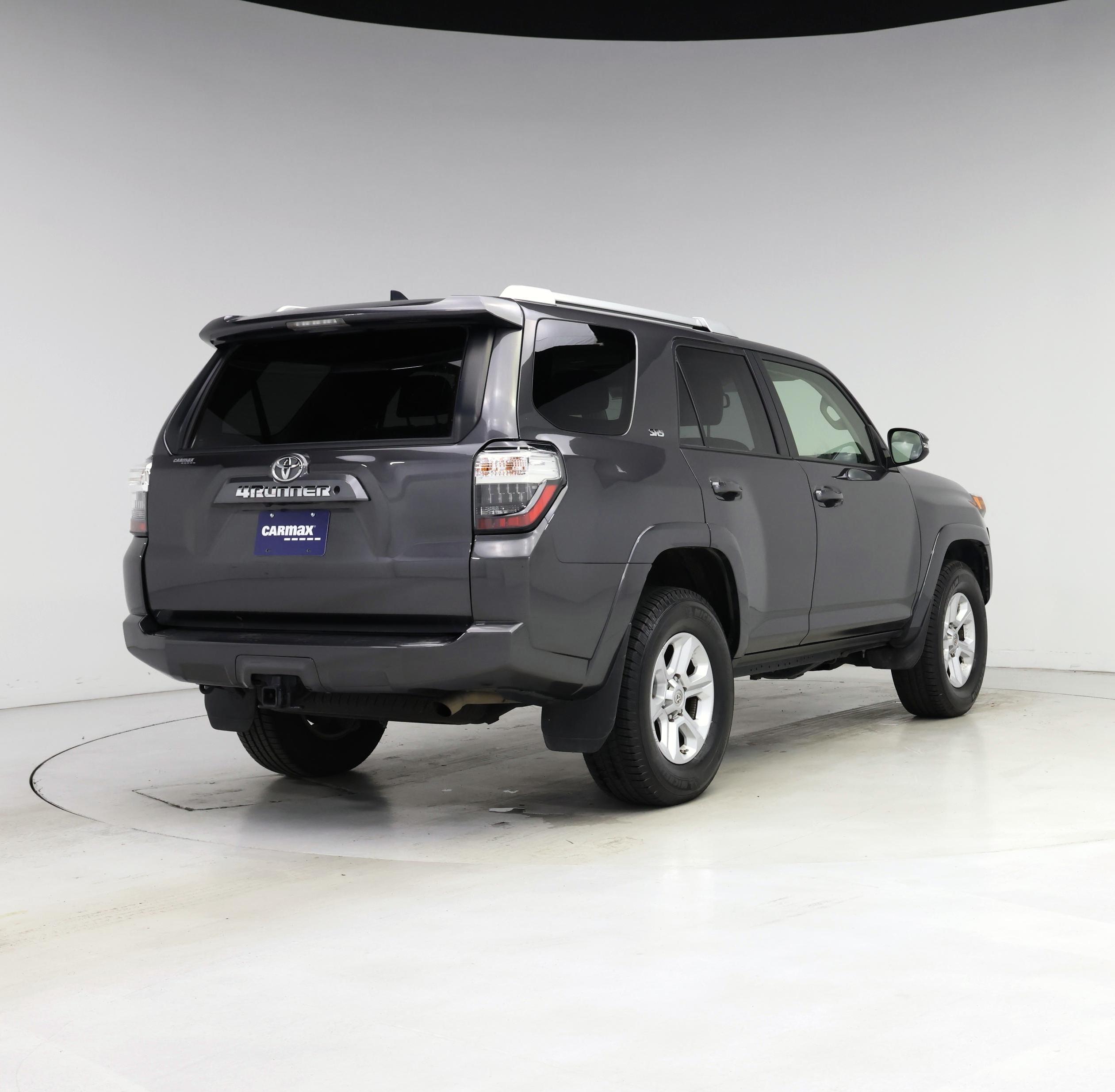 Thumbnail: 2018 Toyota 4Runner - 8