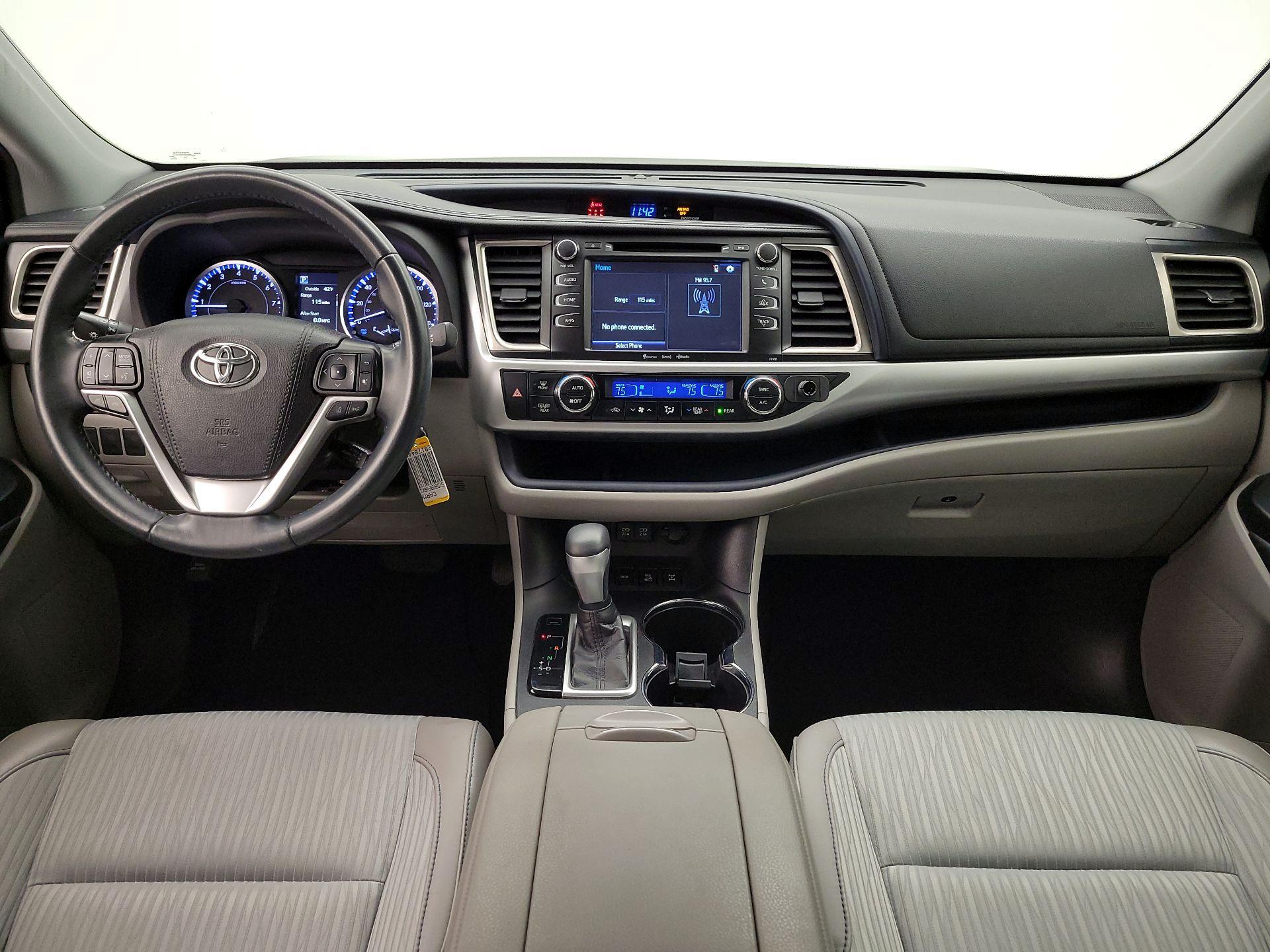 Thumbnail: 2019 Toyota Highlander - 9