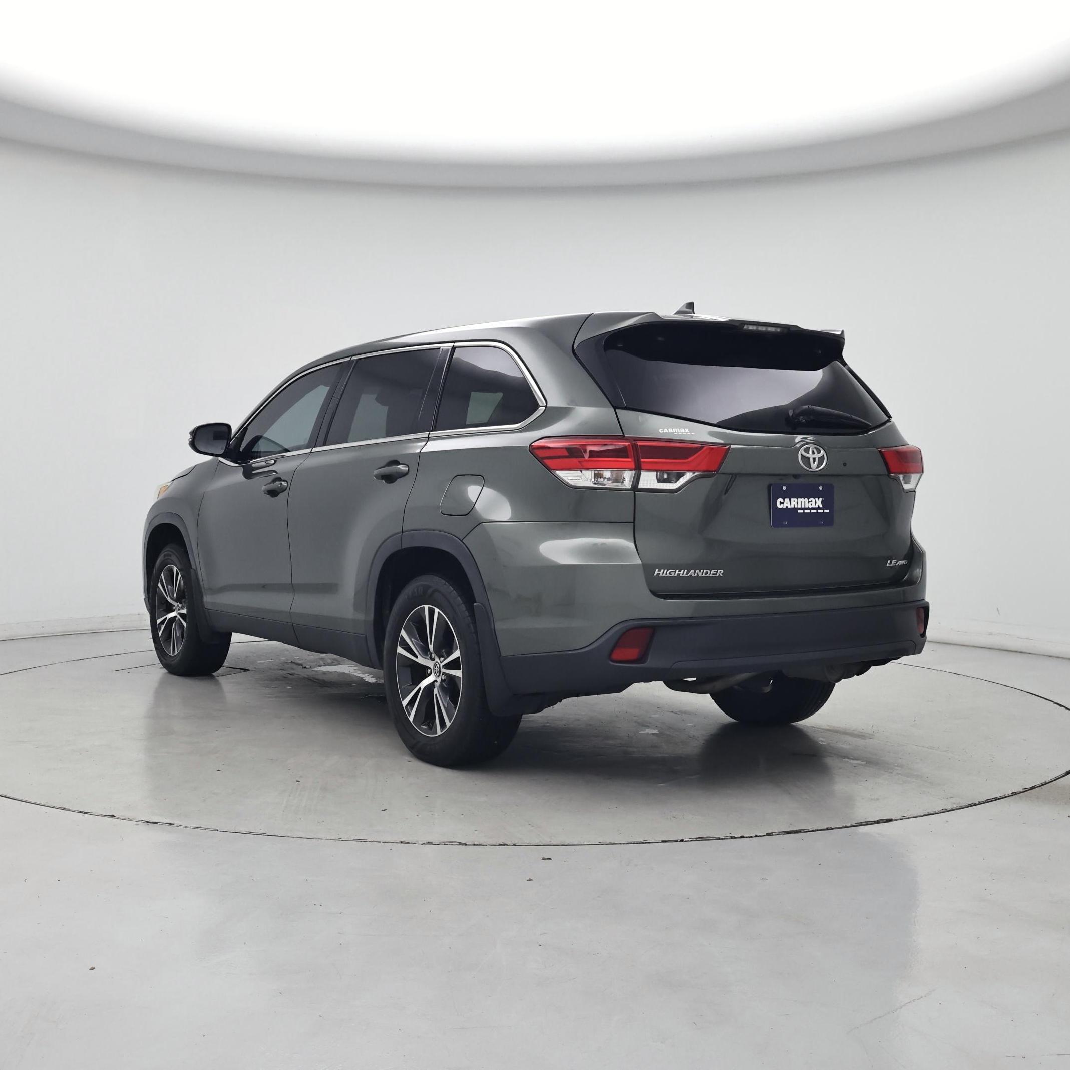 Thumbnail: 2019 Toyota Highlander - 2