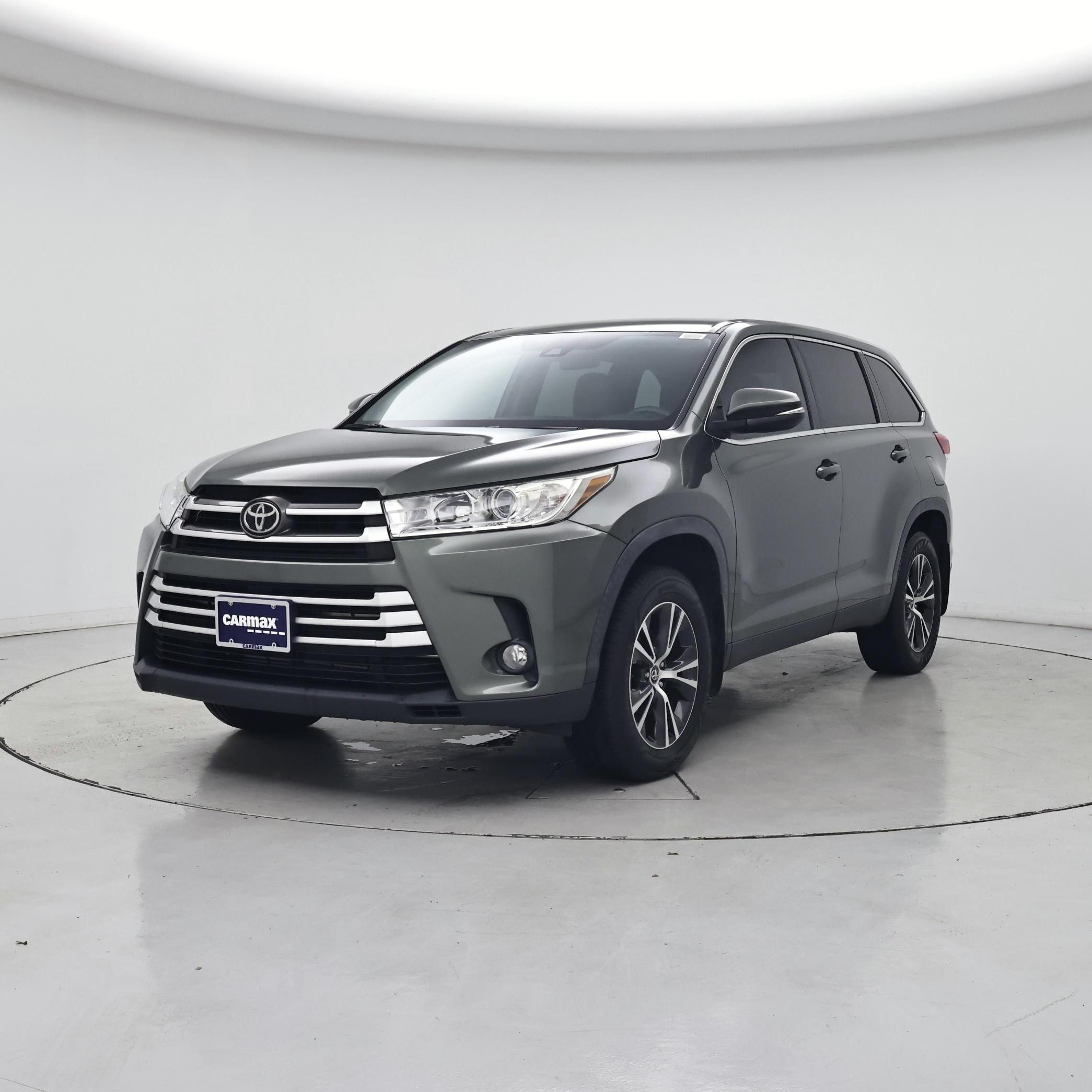 Thumbnail: 2019 Toyota Highlander - 4