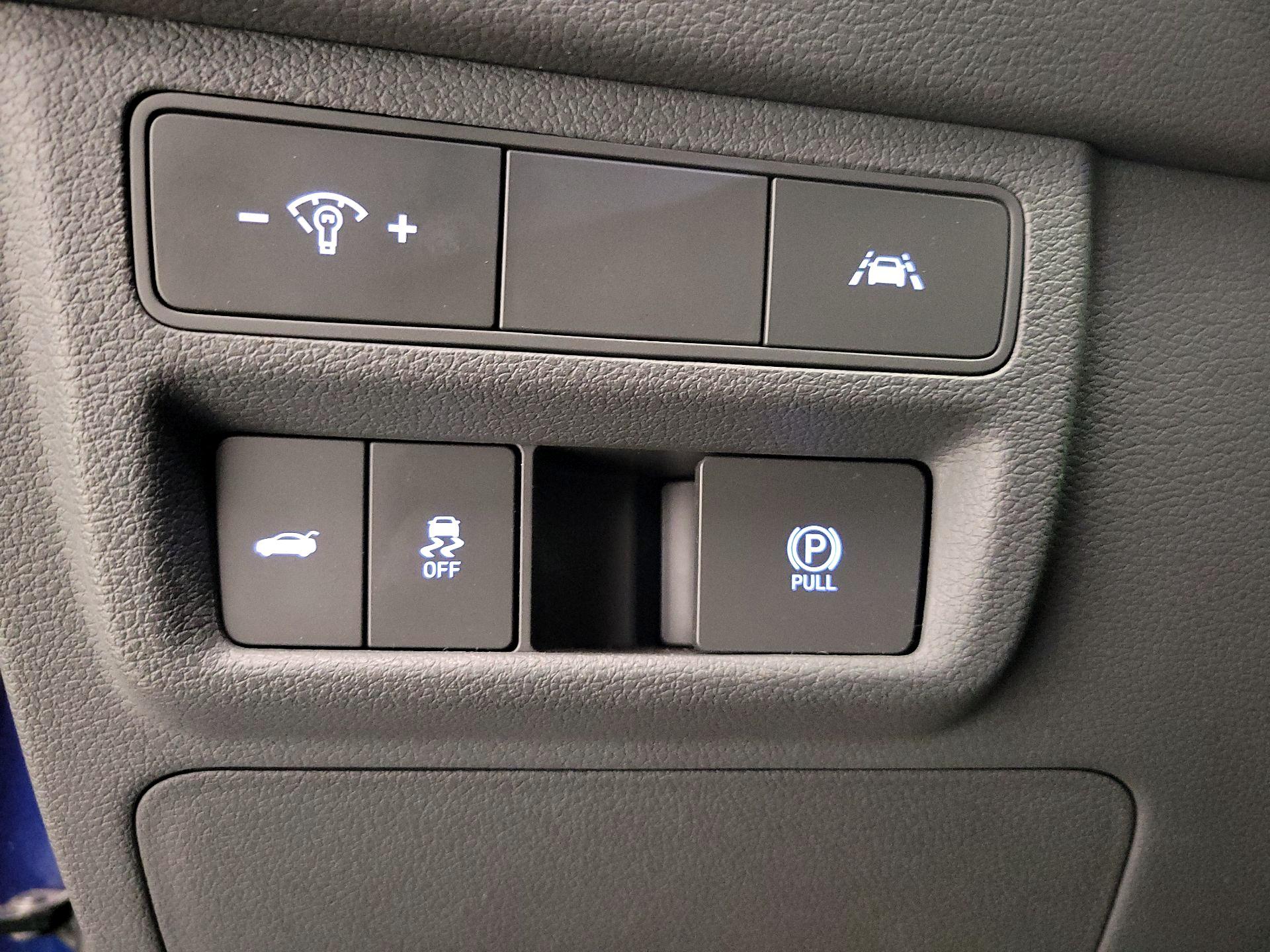 Thumbnail: 2020 Hyundai Sonata - 13