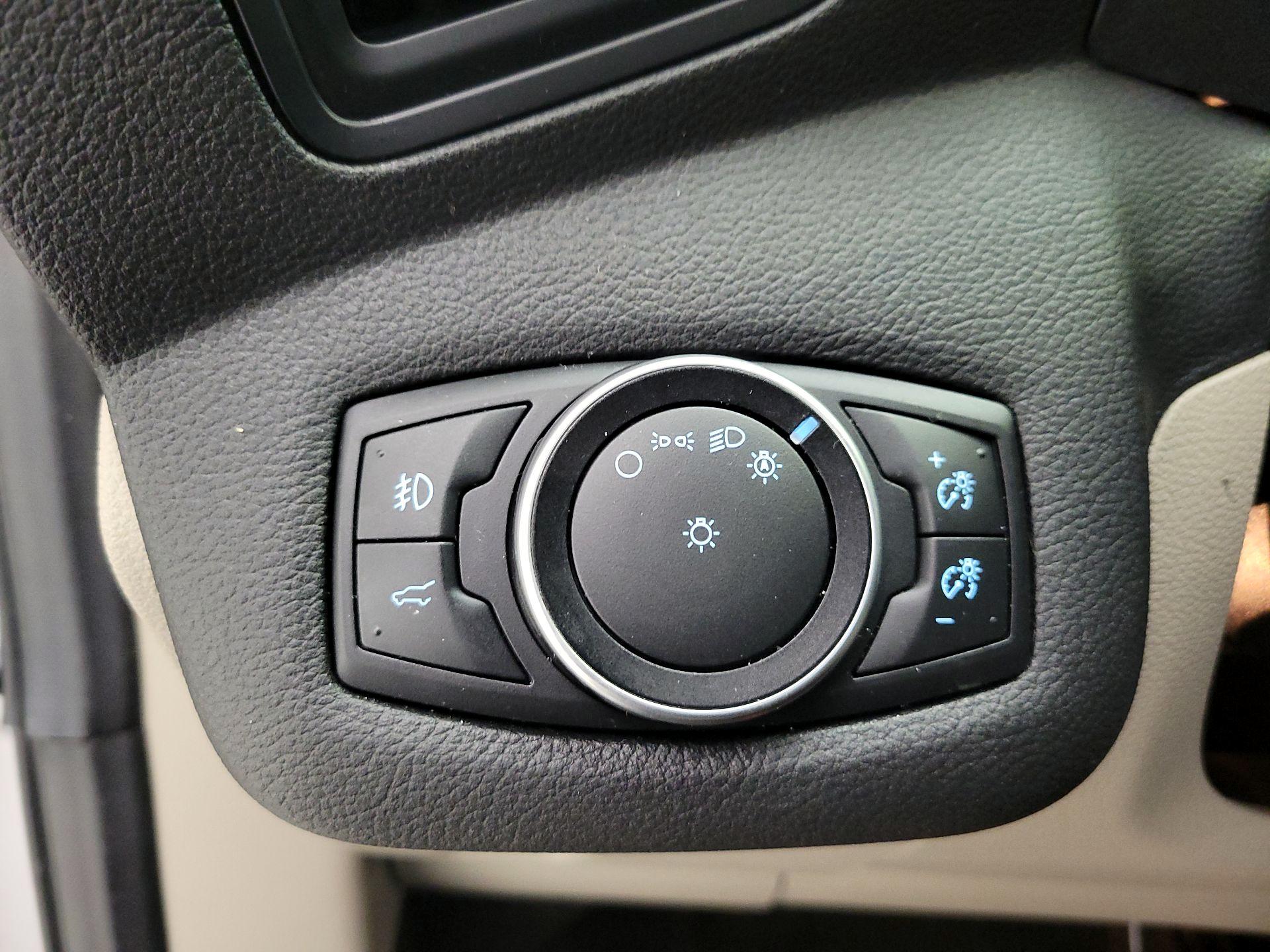 Thumbnail: 2017 Ford Escape - 13