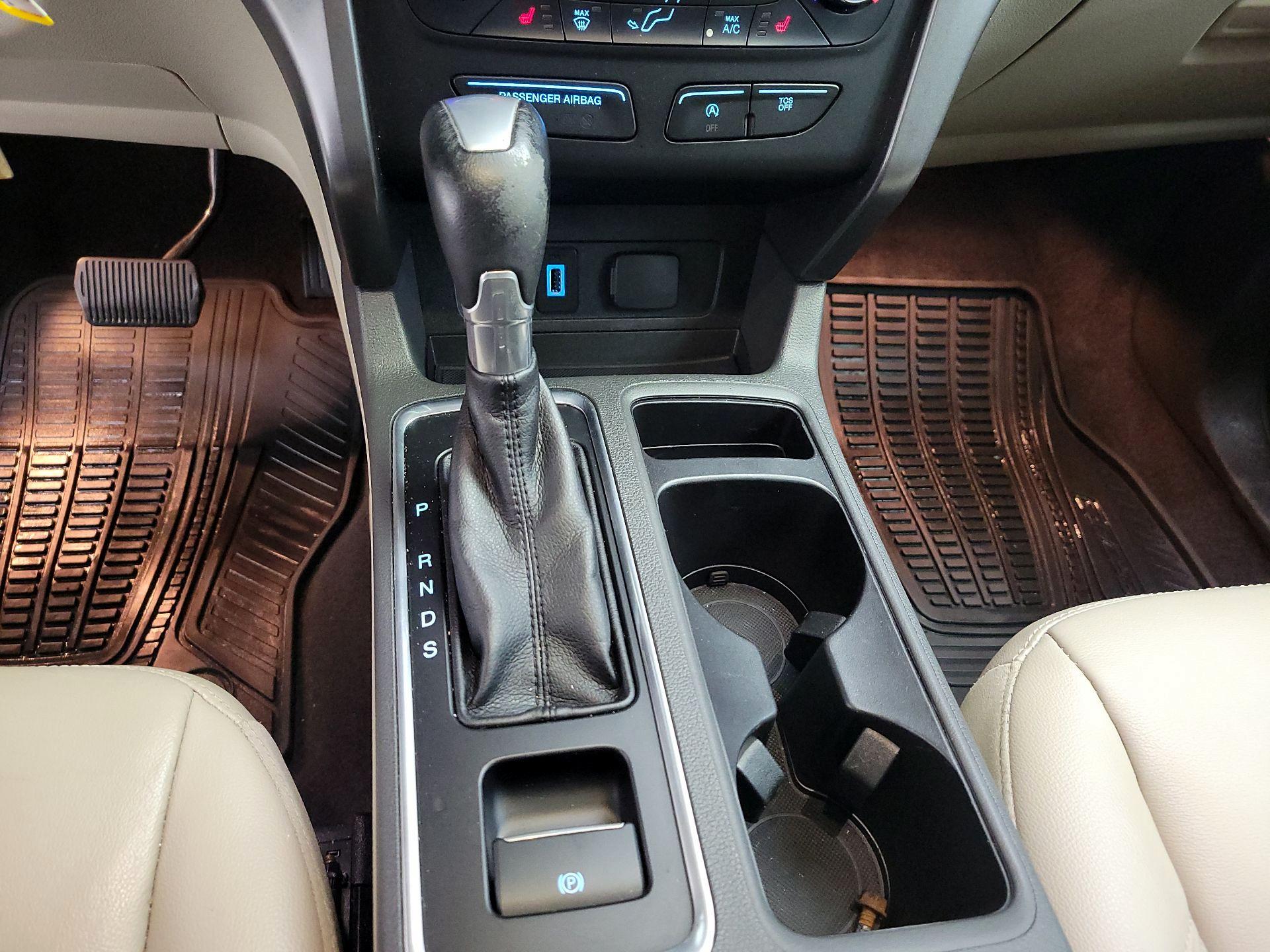 Thumbnail: 2017 Ford Escape - 17