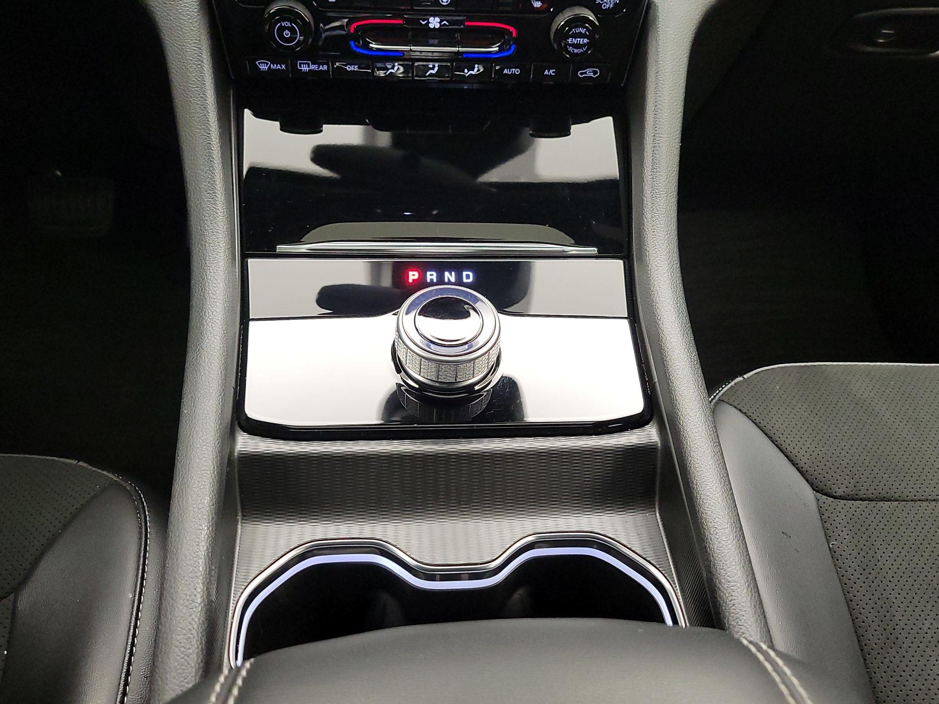 Thumbnail: 2024 Jeep Grand Cherokee - 17