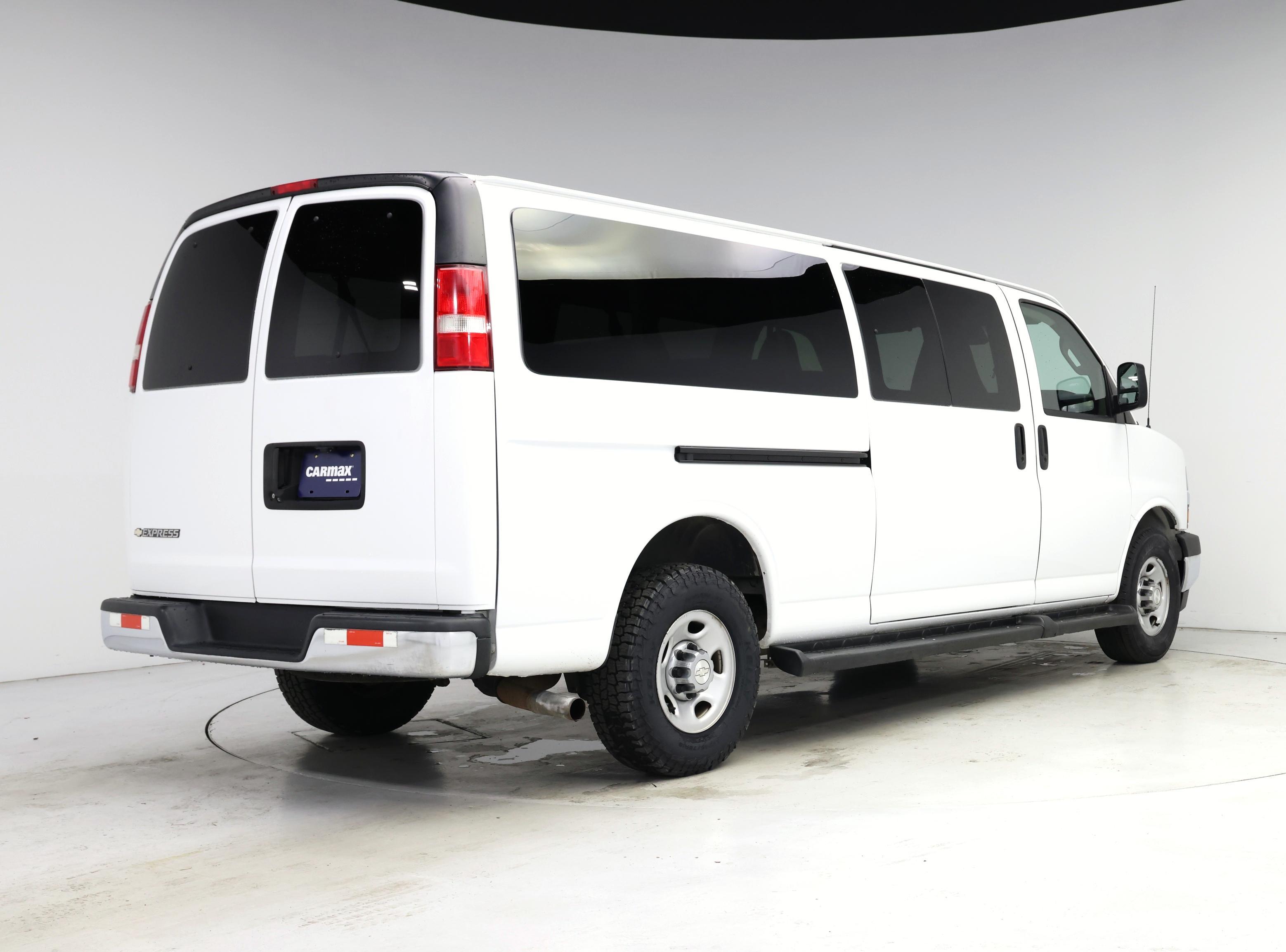 Thumbnail: 2019 Chevrolet Express - 8