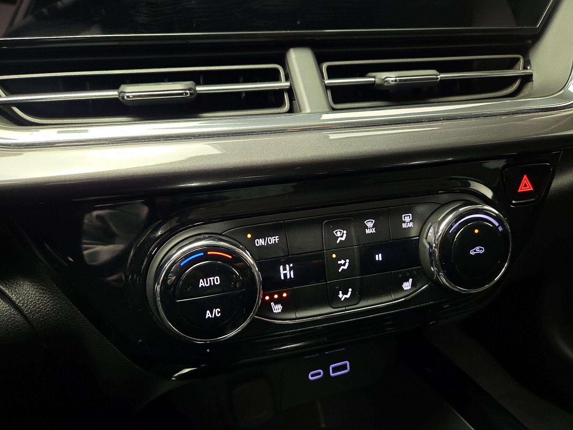 Thumbnail: 2025 Chevrolet Trax - 16