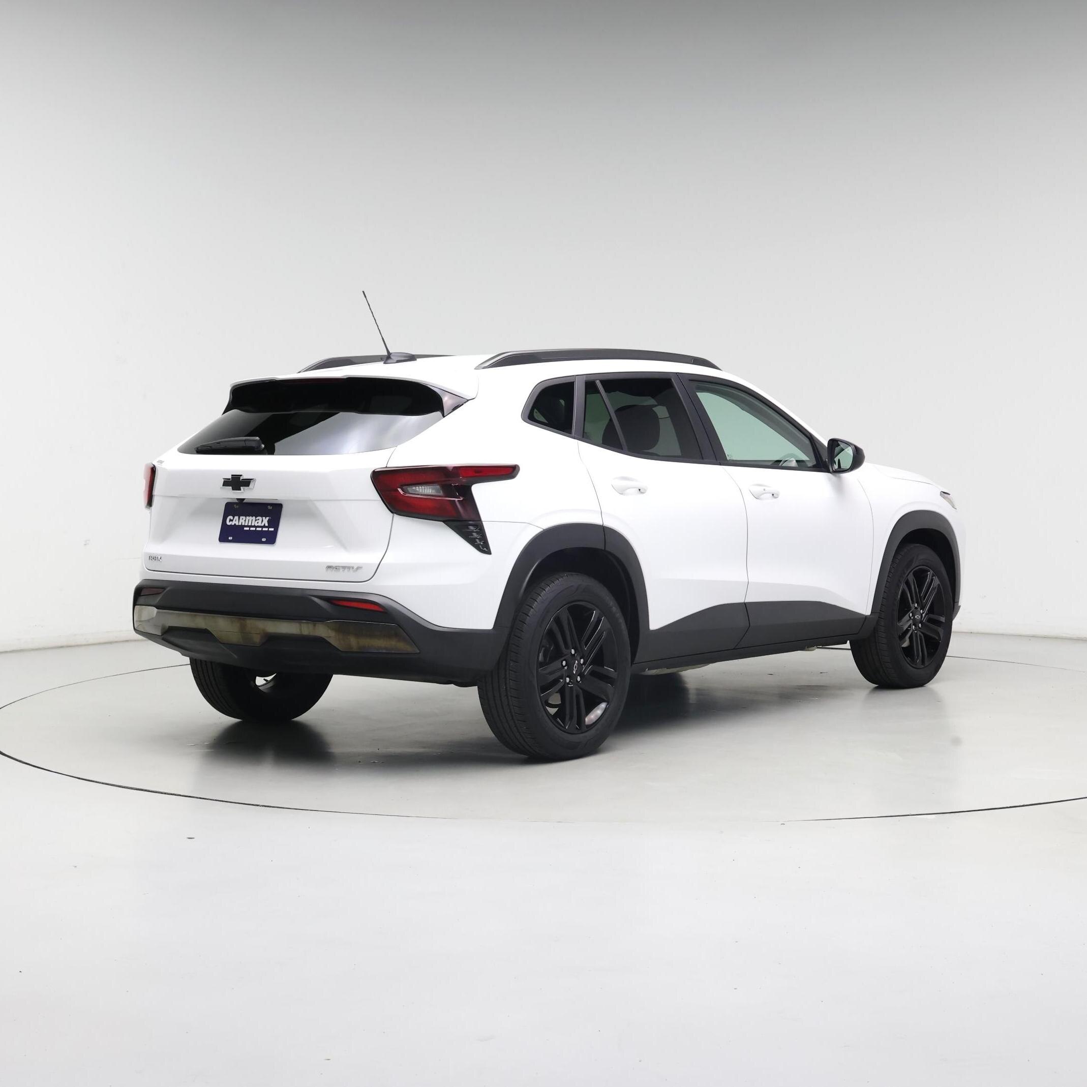 Thumbnail: 2025 Chevrolet Trax - 8