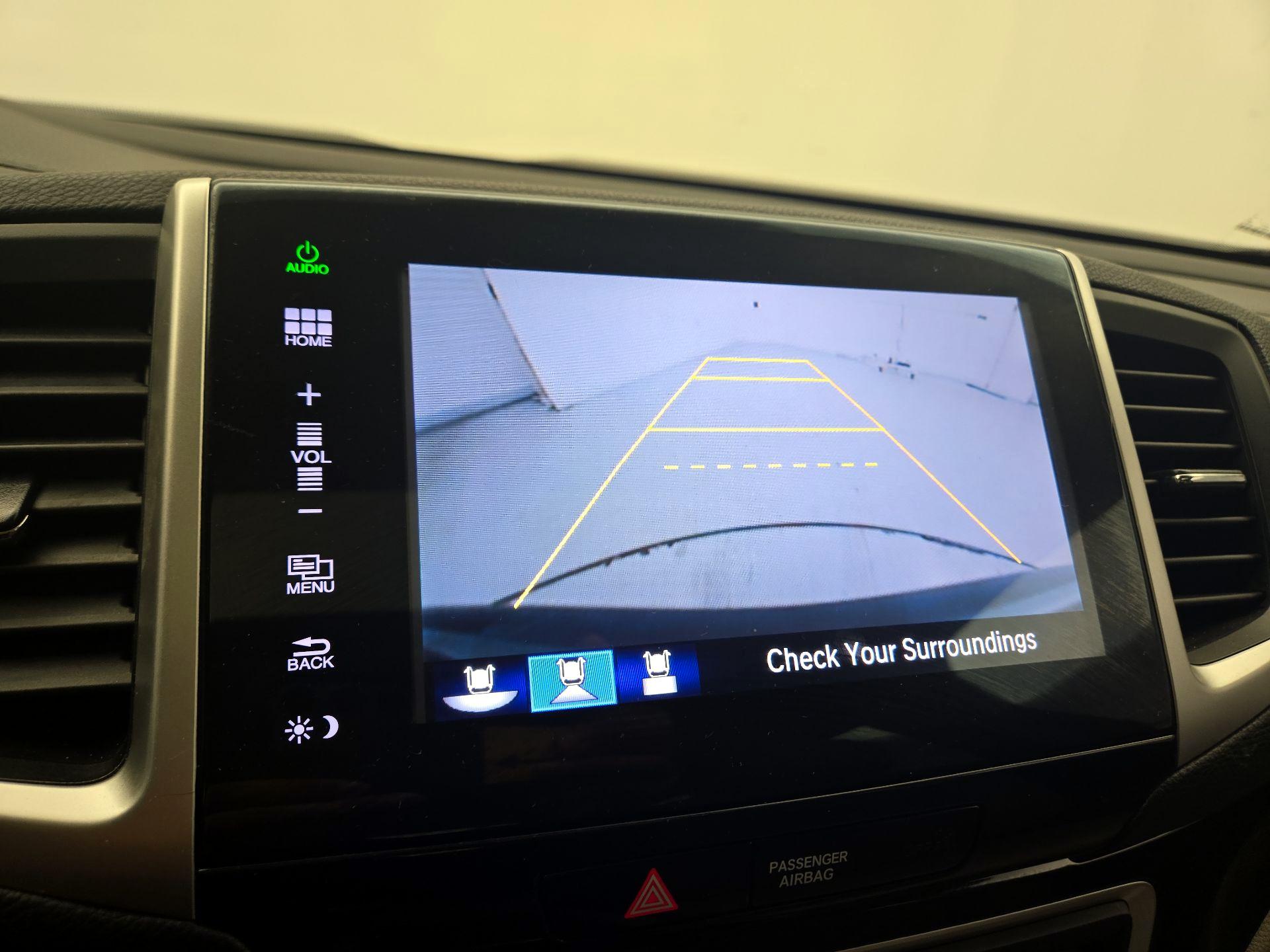 Thumbnail: 2016 Honda Pilot - 14