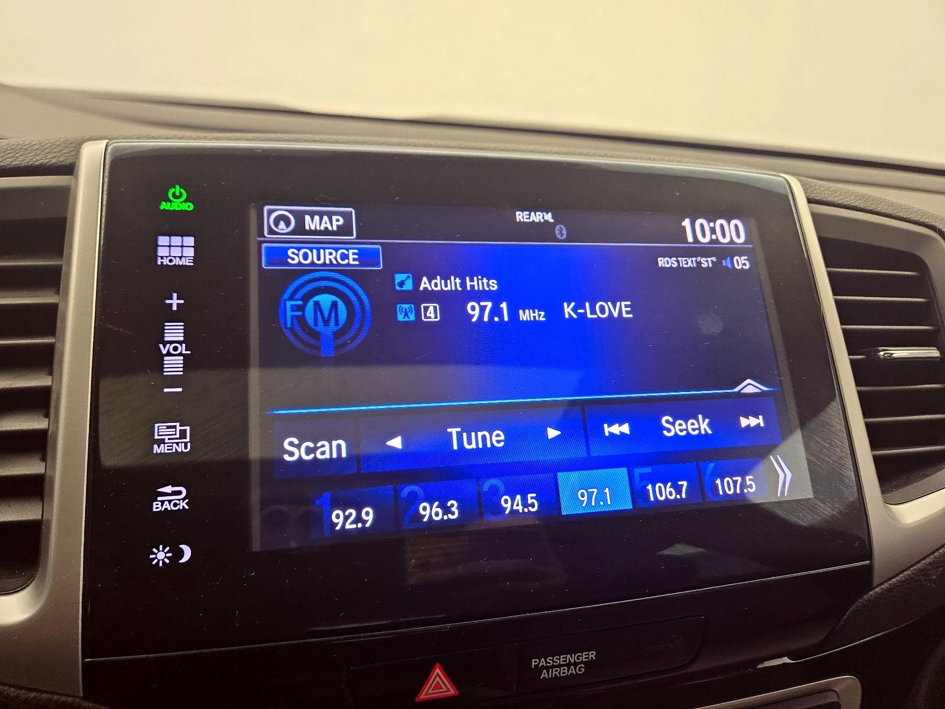 Thumbnail: 2016 Honda Pilot - 15