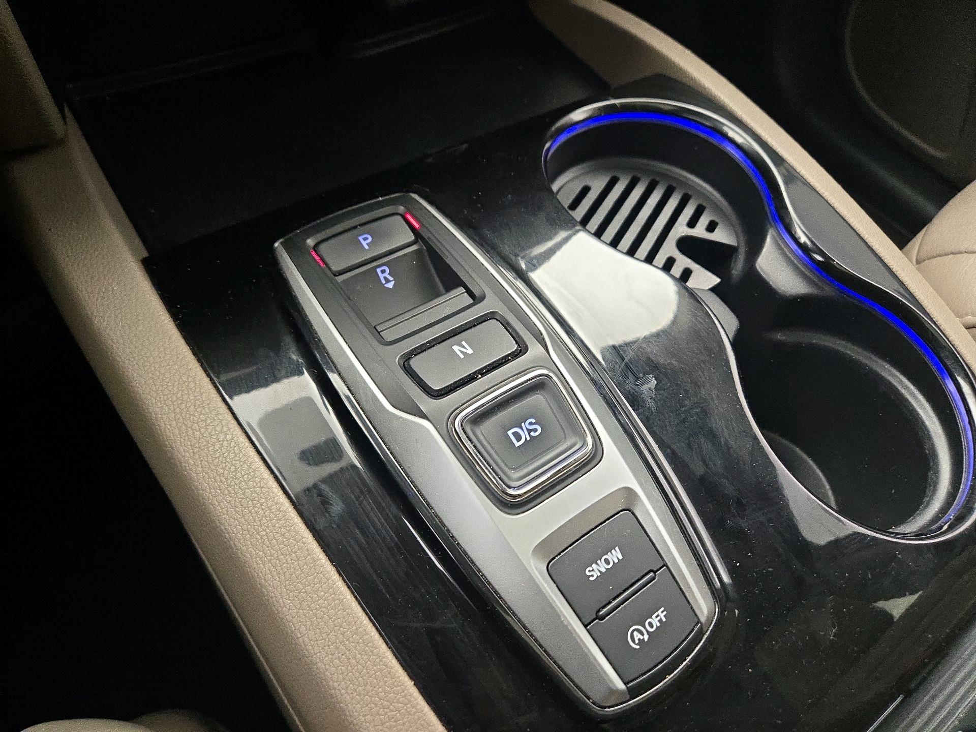 Thumbnail: 2016 Honda Pilot - 17