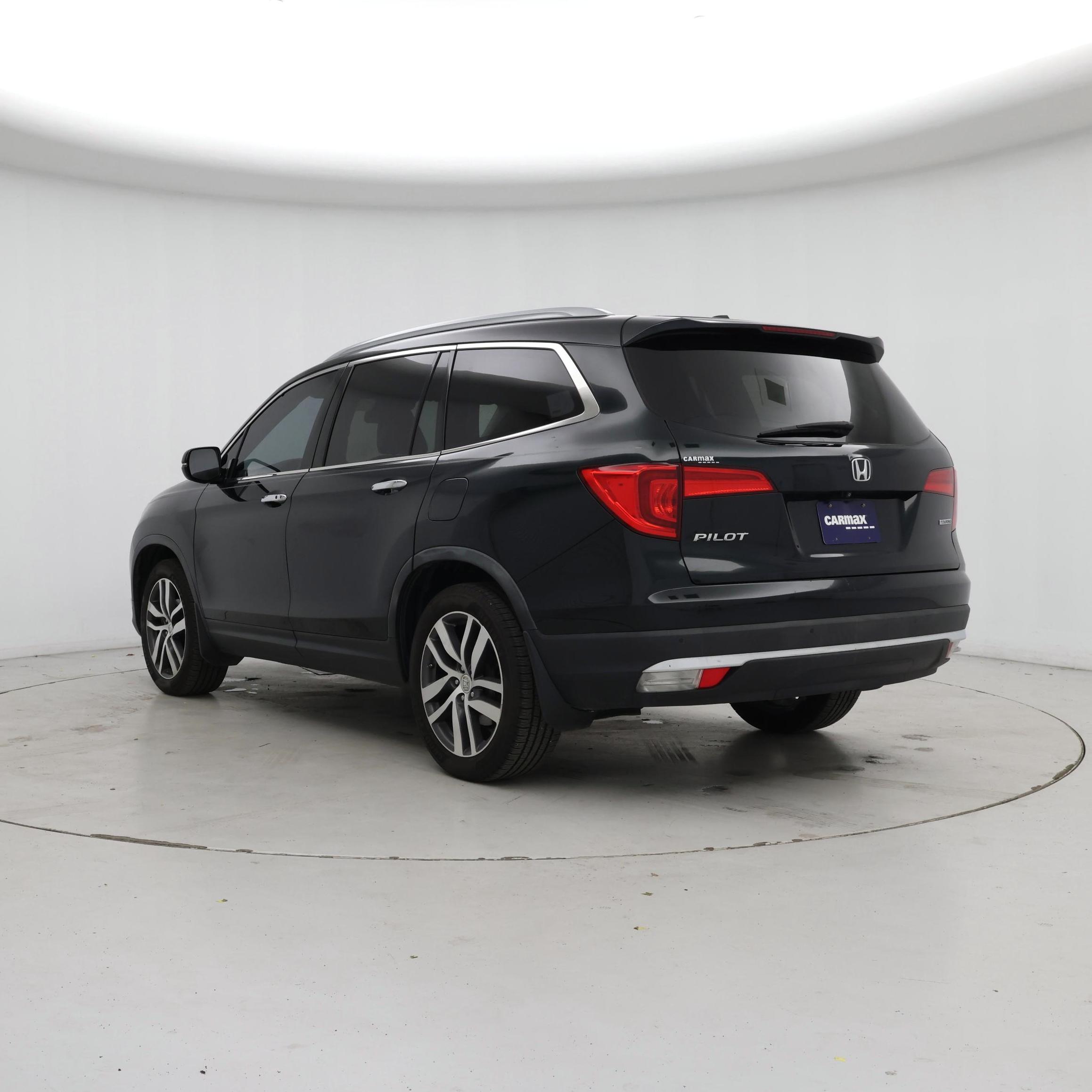 Thumbnail: 2016 Honda Pilot - 2