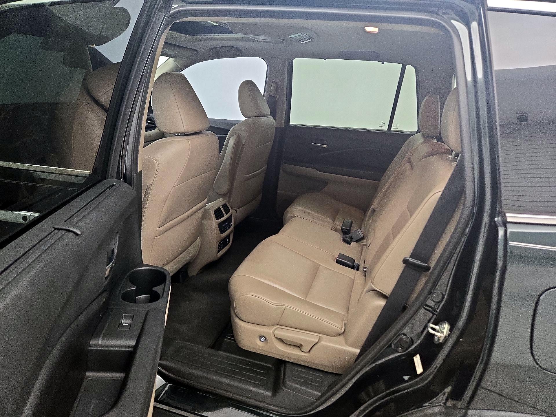 Thumbnail: 2016 Honda Pilot - 20