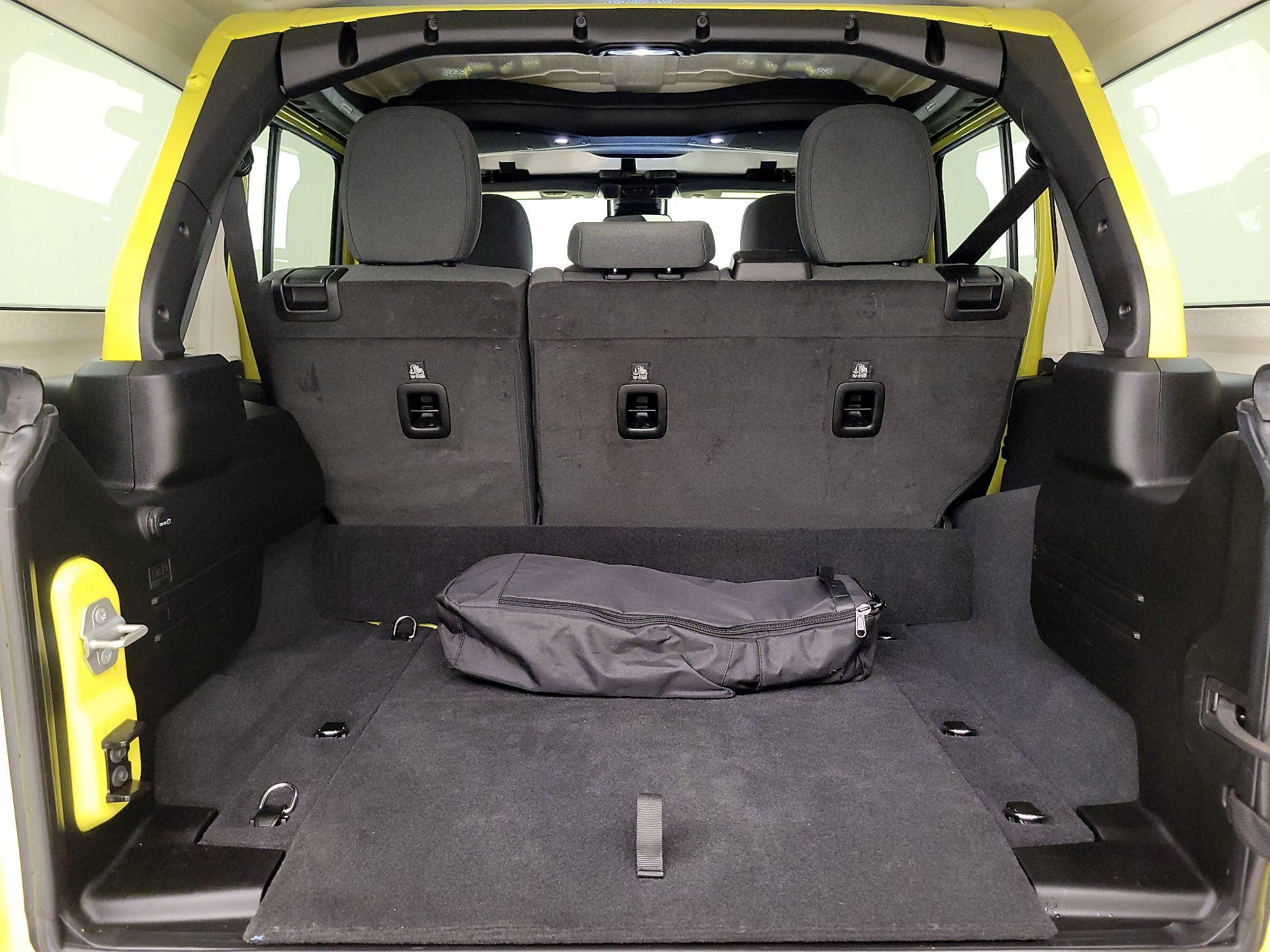 Thumbnail: 2024 Jeep Wrangler - 20