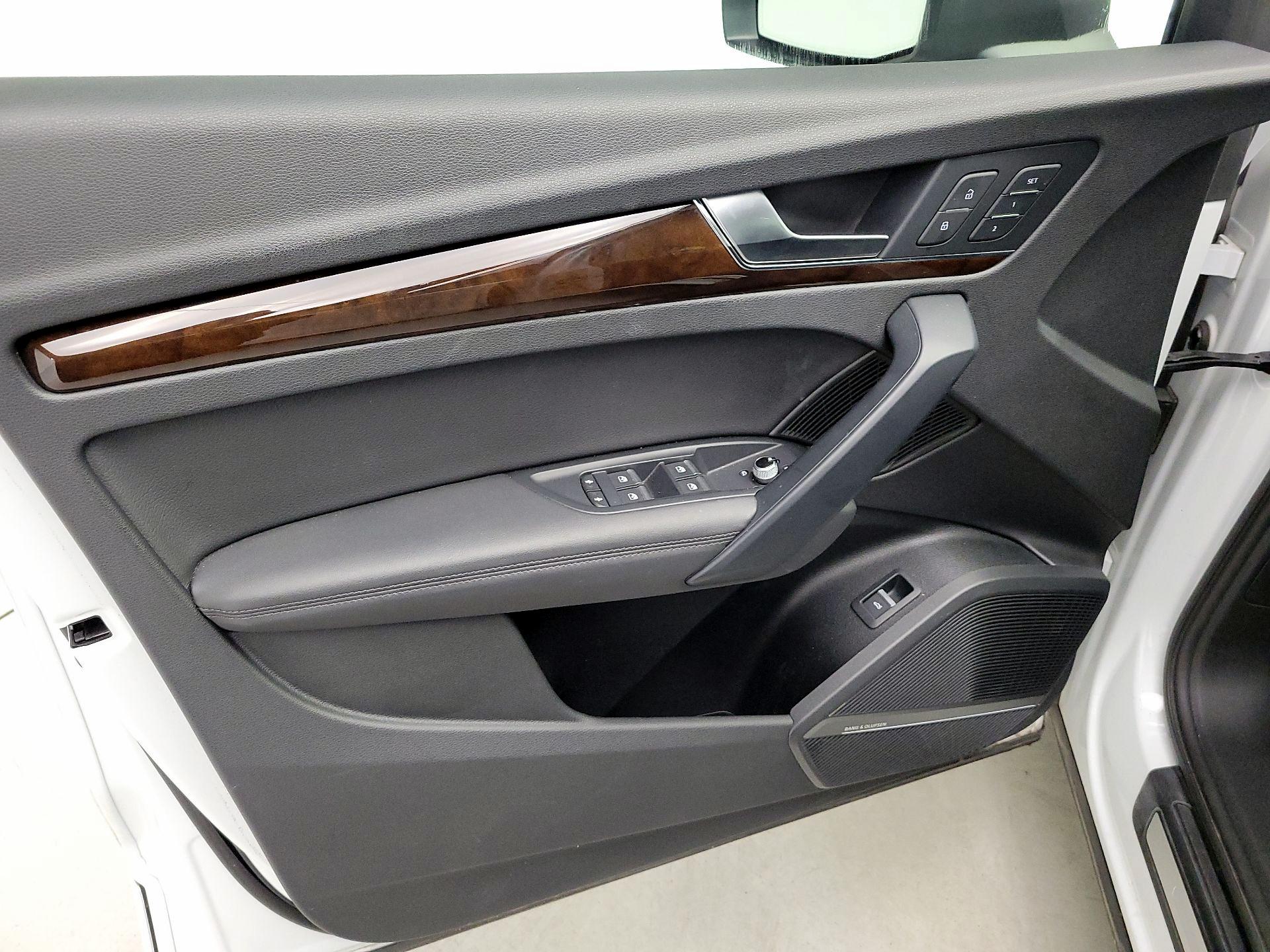 Thumbnail: 2019 Audi Q5 - 12