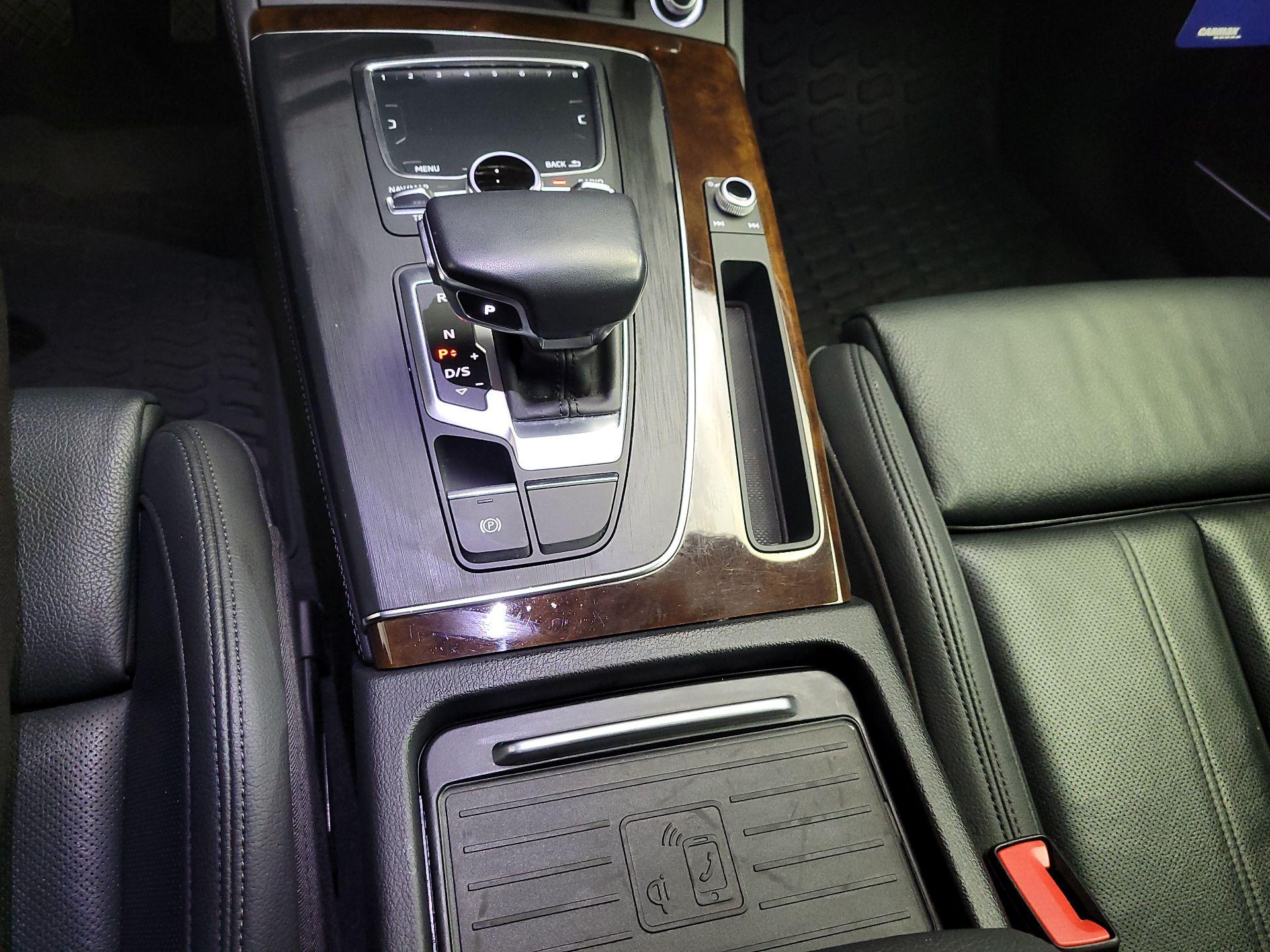 Thumbnail: 2019 Audi Q5 - 18