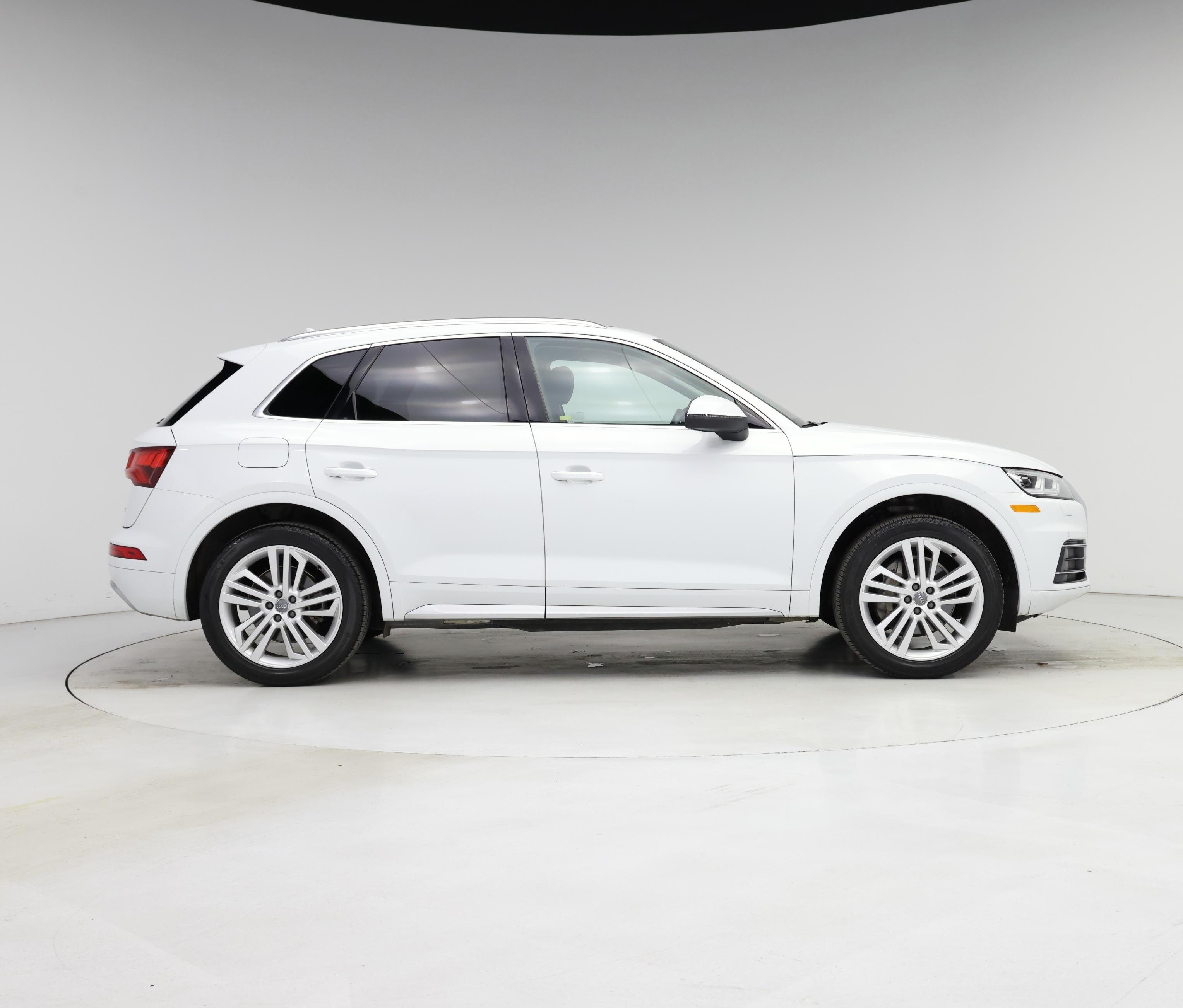 Thumbnail: 2019 Audi Q5 - 7