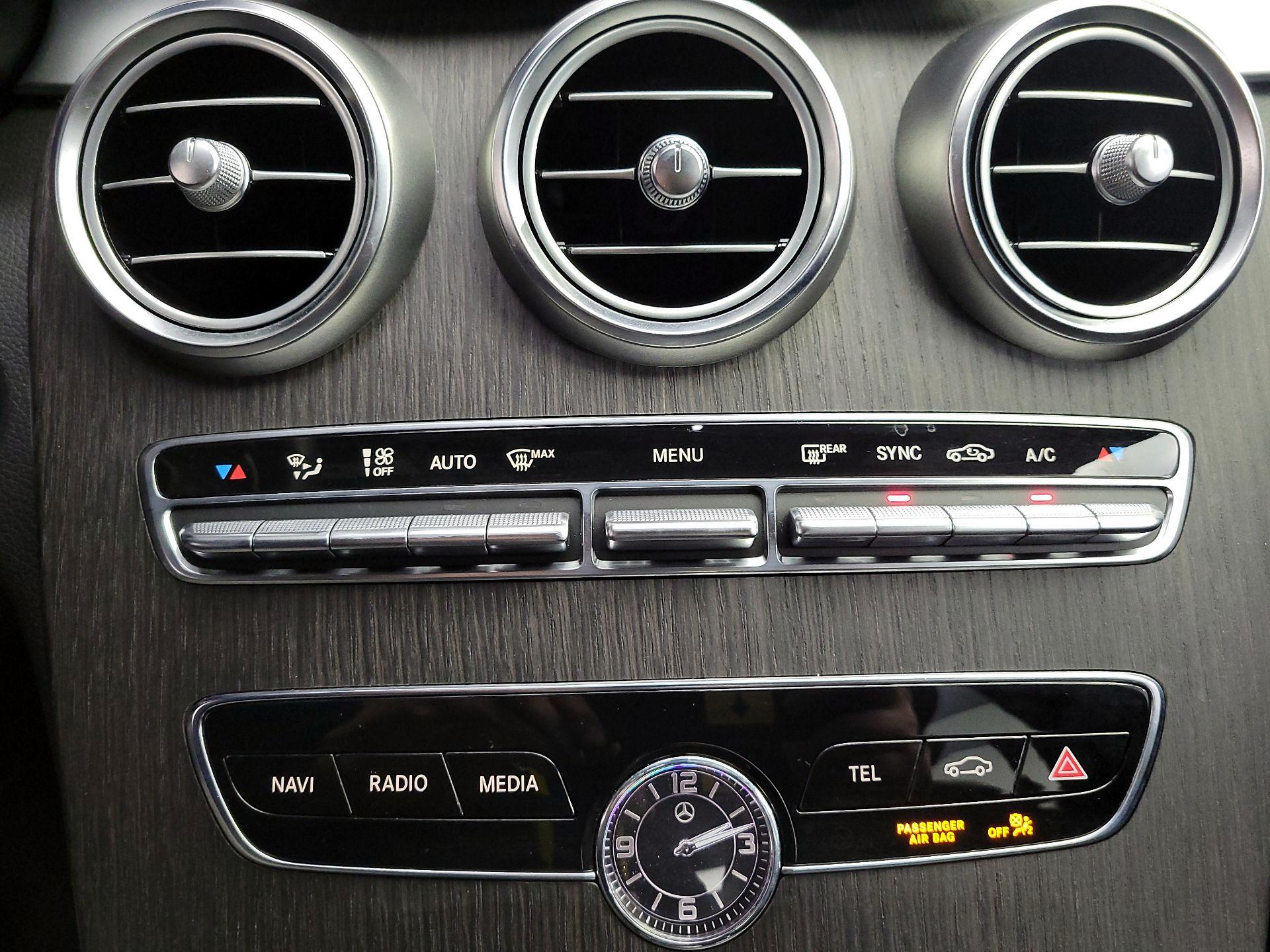 Thumbnail: 2019 Mercedes-Benz C-Class - 16