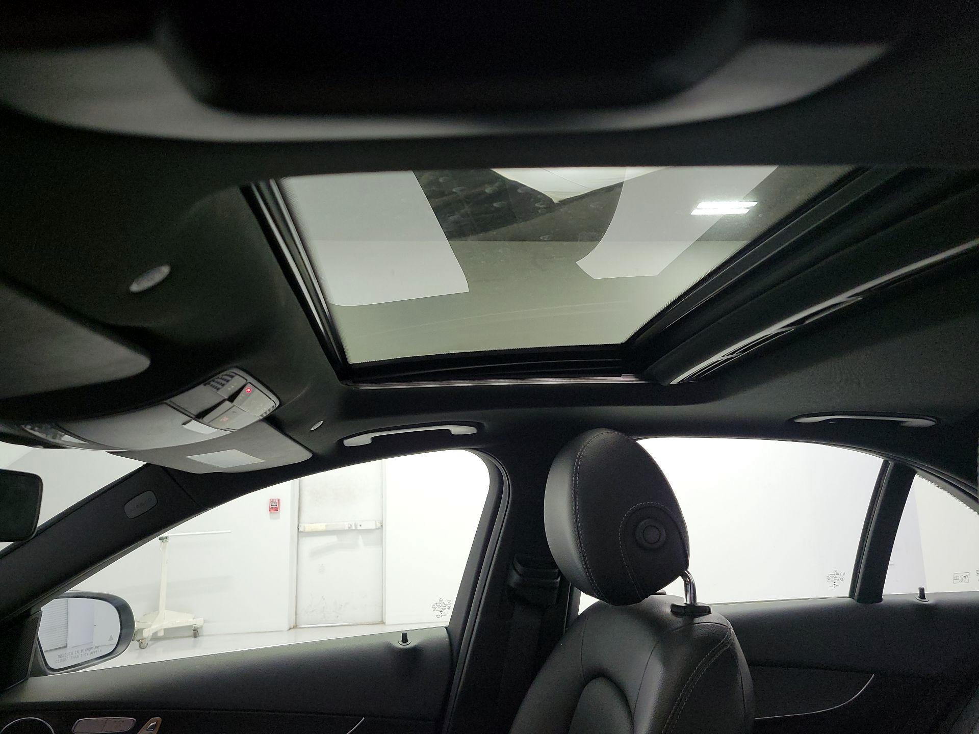 Thumbnail: 2019 Mercedes-Benz C-Class - 19