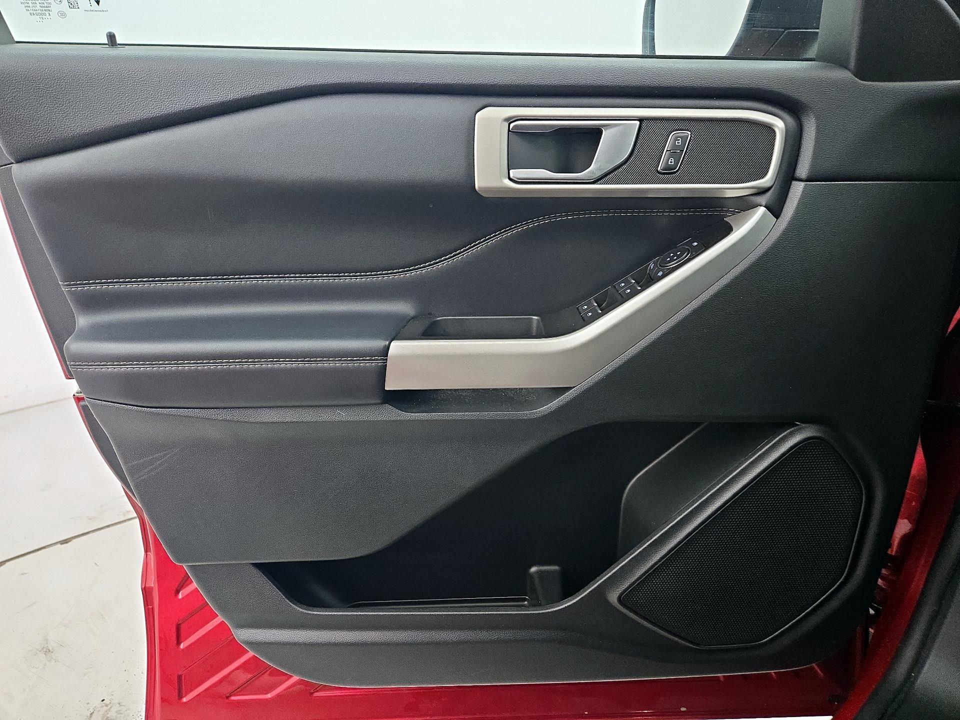 Thumbnail: 2021 Ford Explorer - 12