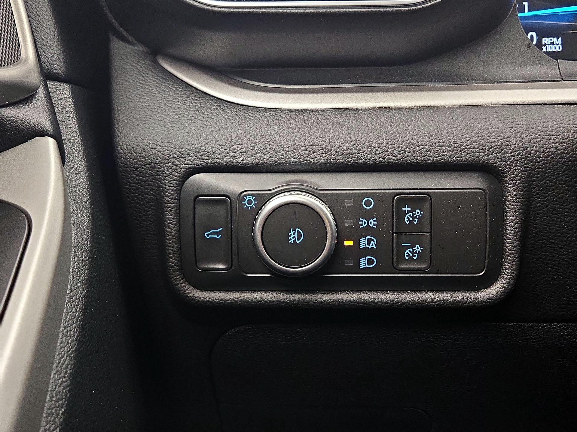 Thumbnail: 2021 Ford Explorer - 13